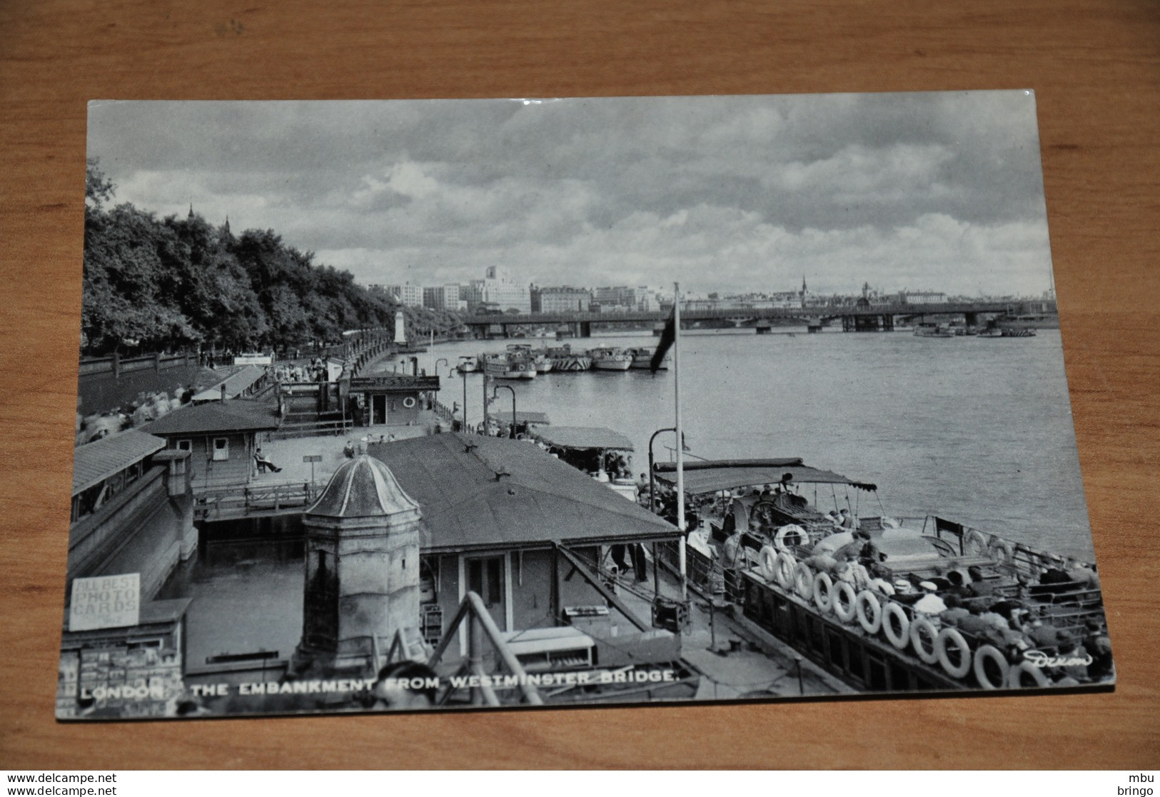 A63-  London, The Embankment  - 1959  Animated - River Thames