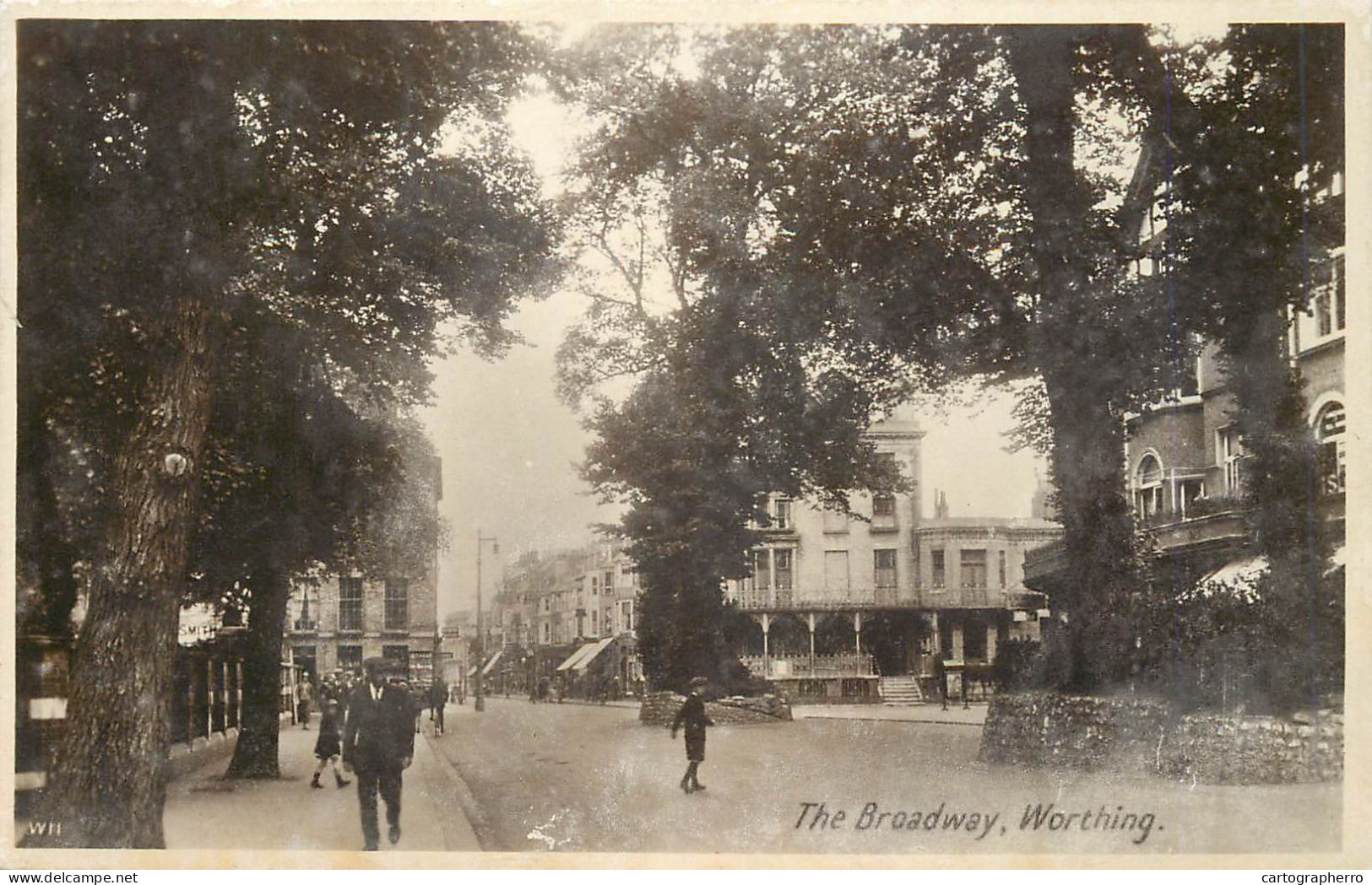 Lot 10 real photo postcards England Worthing Southend Clacton on Sea Leigh on Sea Dover