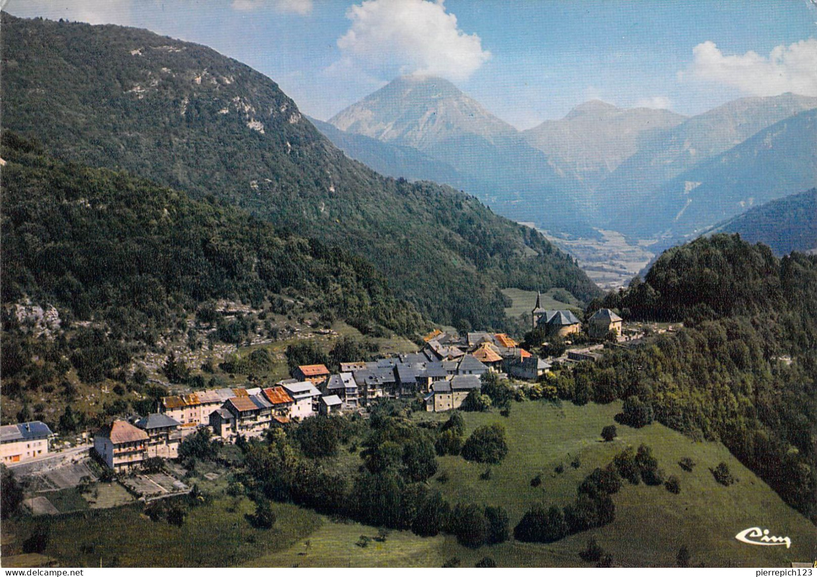 73 - Le Chatelard - Vue Générale - Au Fond, Le Pécloz Et Le Mont Armenaz - Le Chatelard