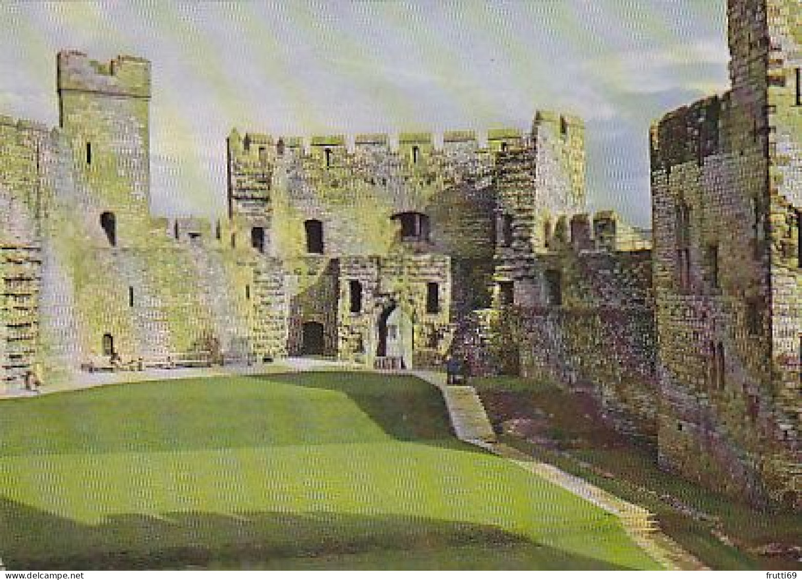 AK 169953 WALES - Caernarvon Castle - View Of Upper Ward - Caernarvonshire