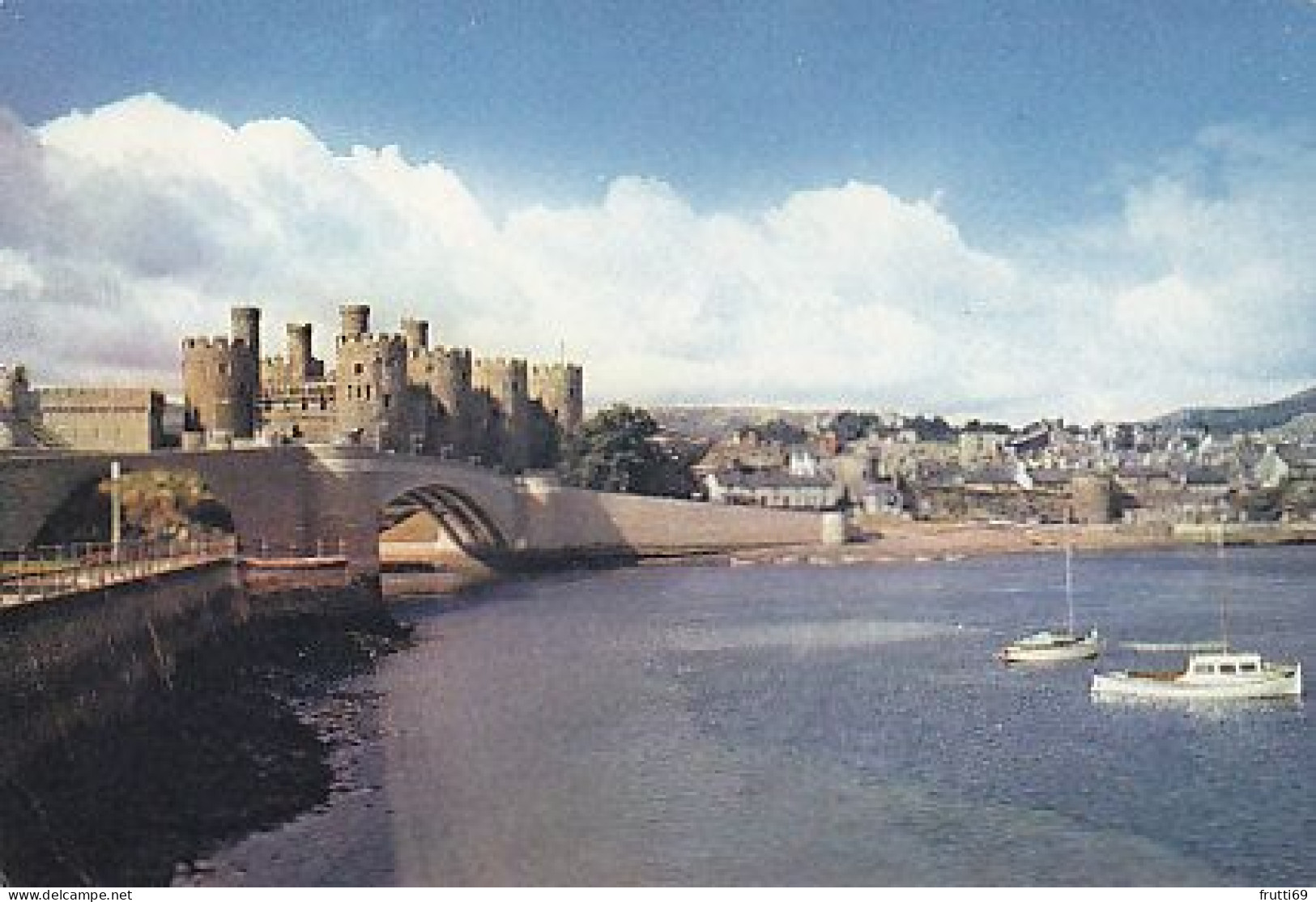 AK 169954 WALES - Conwy Castle And New Bridge - Caernarvonshire