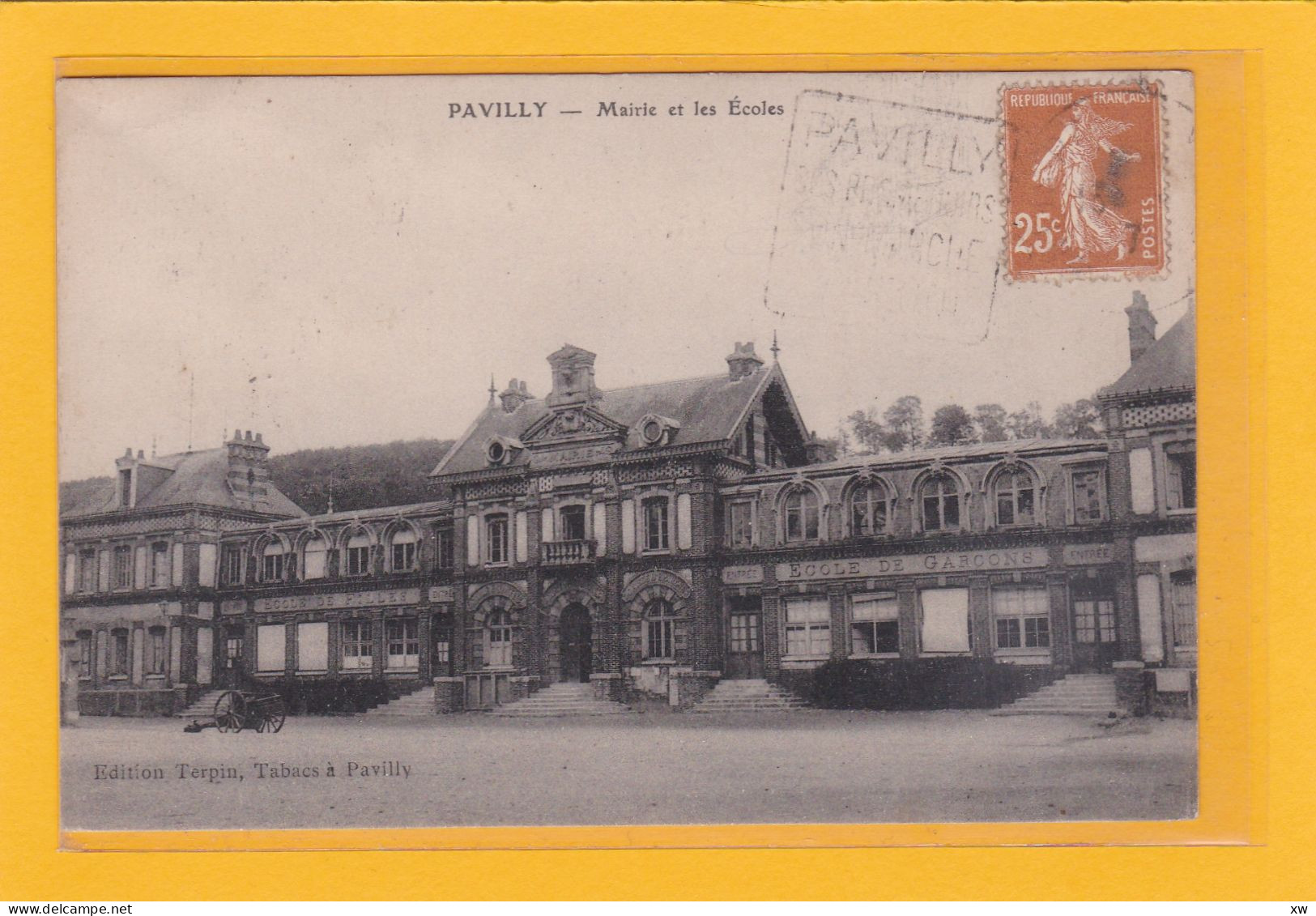 PAVILLY -76- Mairie Et Les Ecoles - A 6978/79 - Pavilly