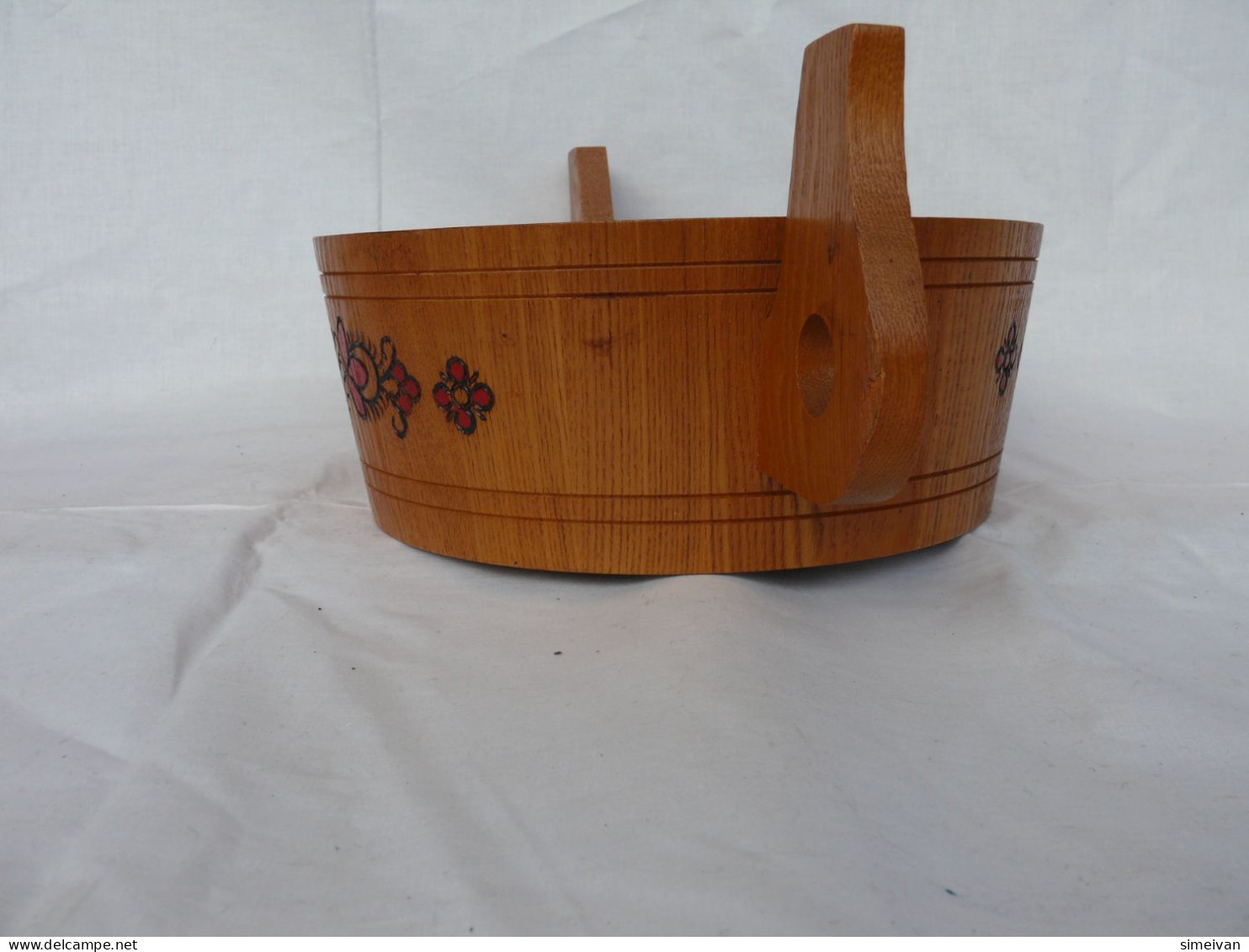 Beautiful Vintage Wooden Bowl #1847 - Platos