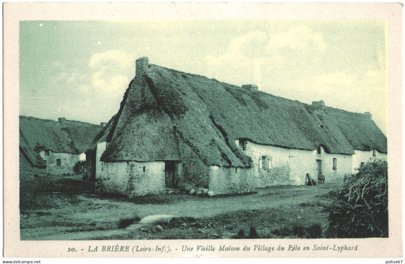 CPA " LA BRIÈRE"  (LOIRE-ATLANTIQUE)  UNE VIEILLE MAISON DU VILLAGE DU PÉLO EN SAINT-LYPHARD - Saint-Lyphard