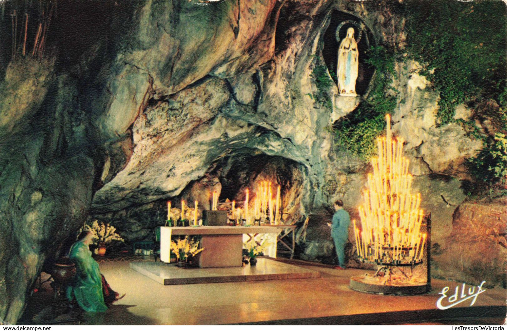 FRANCE - Lourdes - La Grotte Miraculeuse - Colorisé - Carte Postale Ancienne - Lourdes