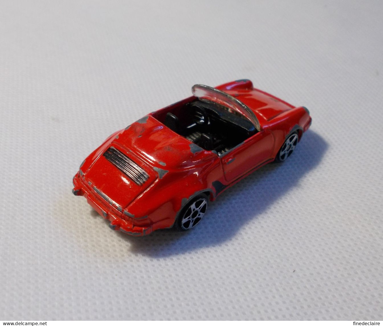 Voiture - Porsche 911 Speedster - N° 11028 - Maisto - Rouge - 75 Mm - Autres & Non Classés