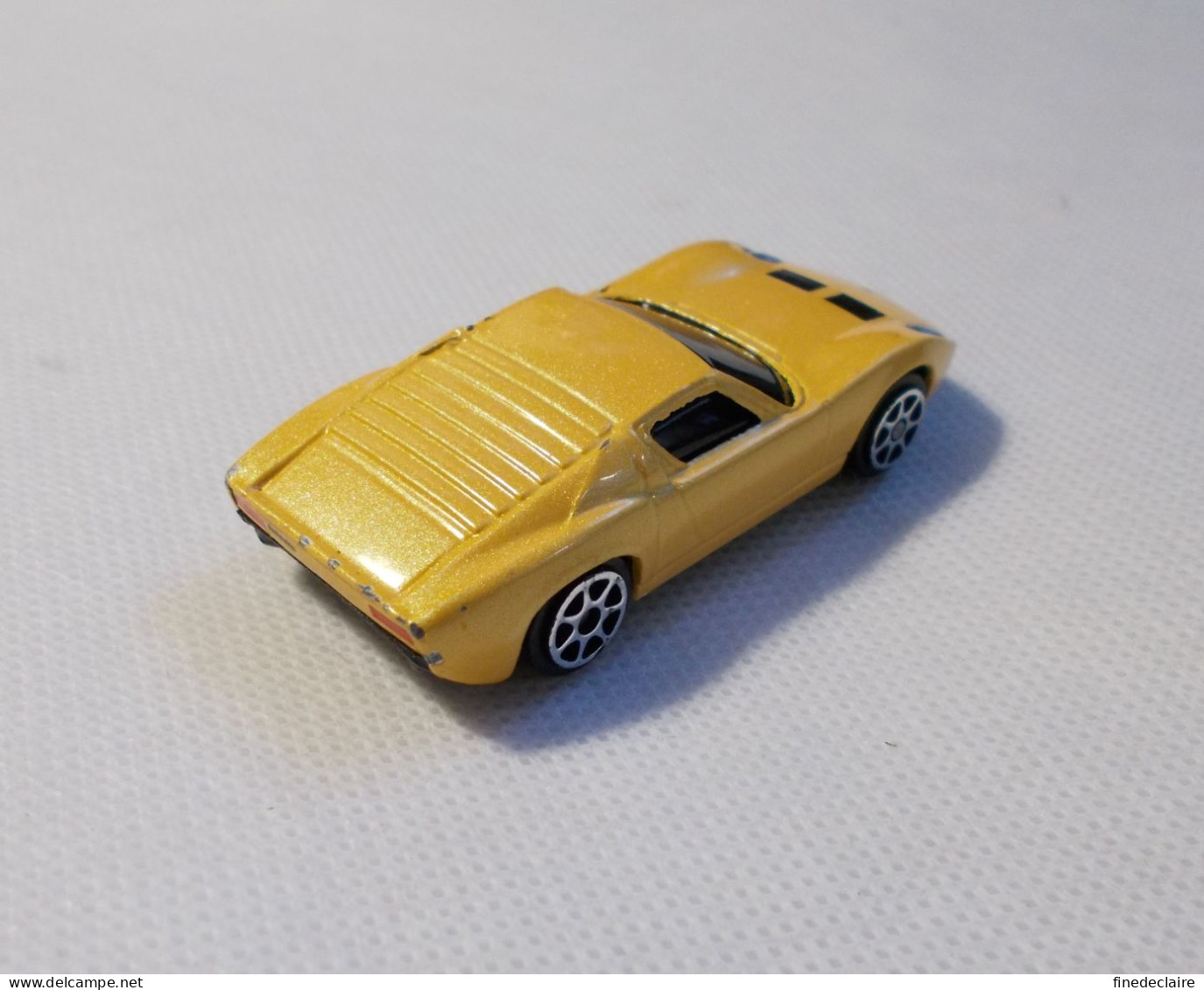 Voiture - 1966 Lamborghini Miura - Ech: 1/64 -  N° 12120 - Maisto - Jaune - 70 Mm - Maisto