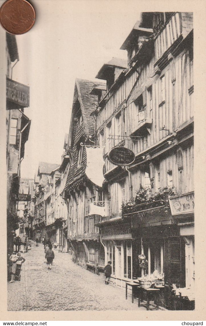 14  - Carte Postale Ancienne De  LISIEUX  Rue Aux Fèvres - Lisieux