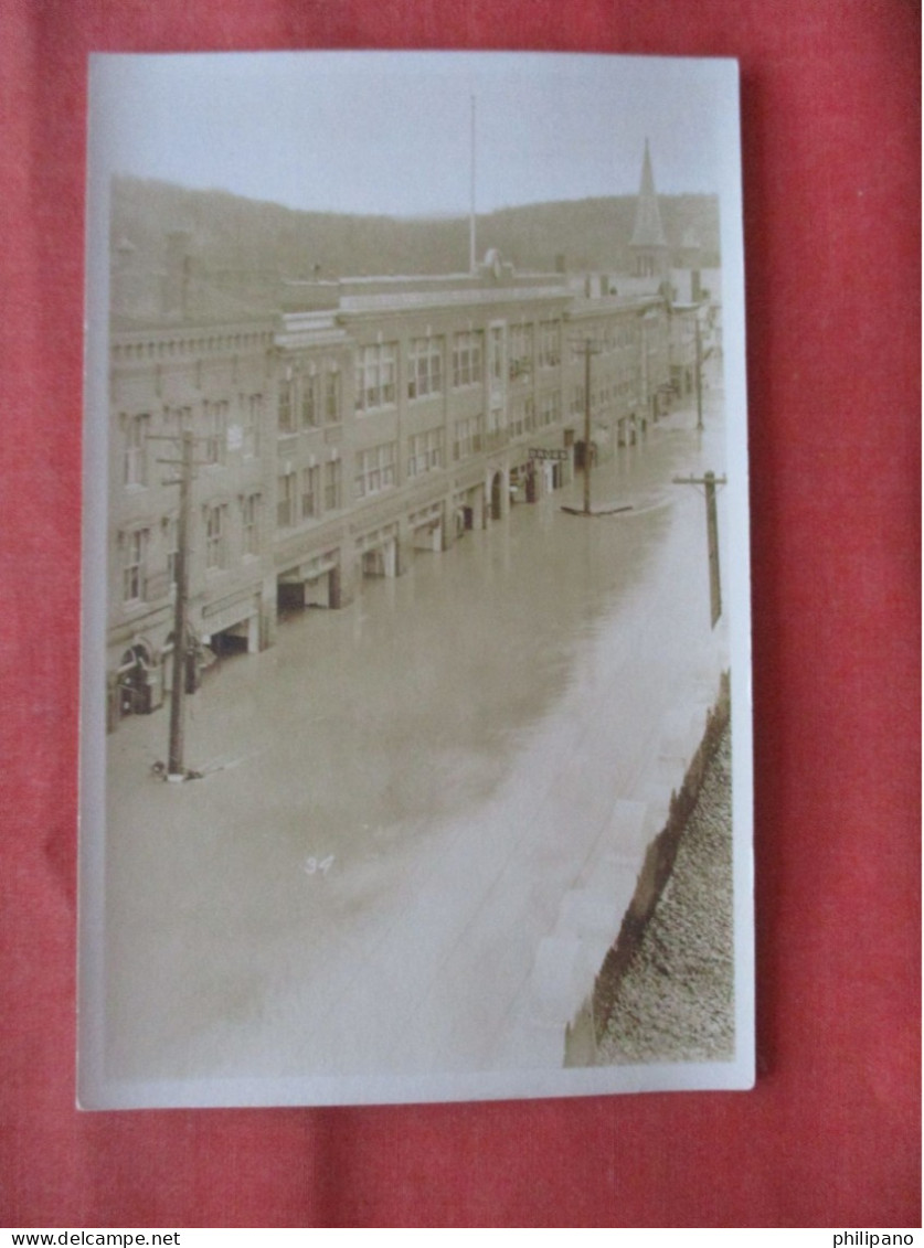 RPPC  Flood Waters On State Street, Montpelier, Vermont, During The Flood Of November 4, 1927    Ref 6215 - Montpelier