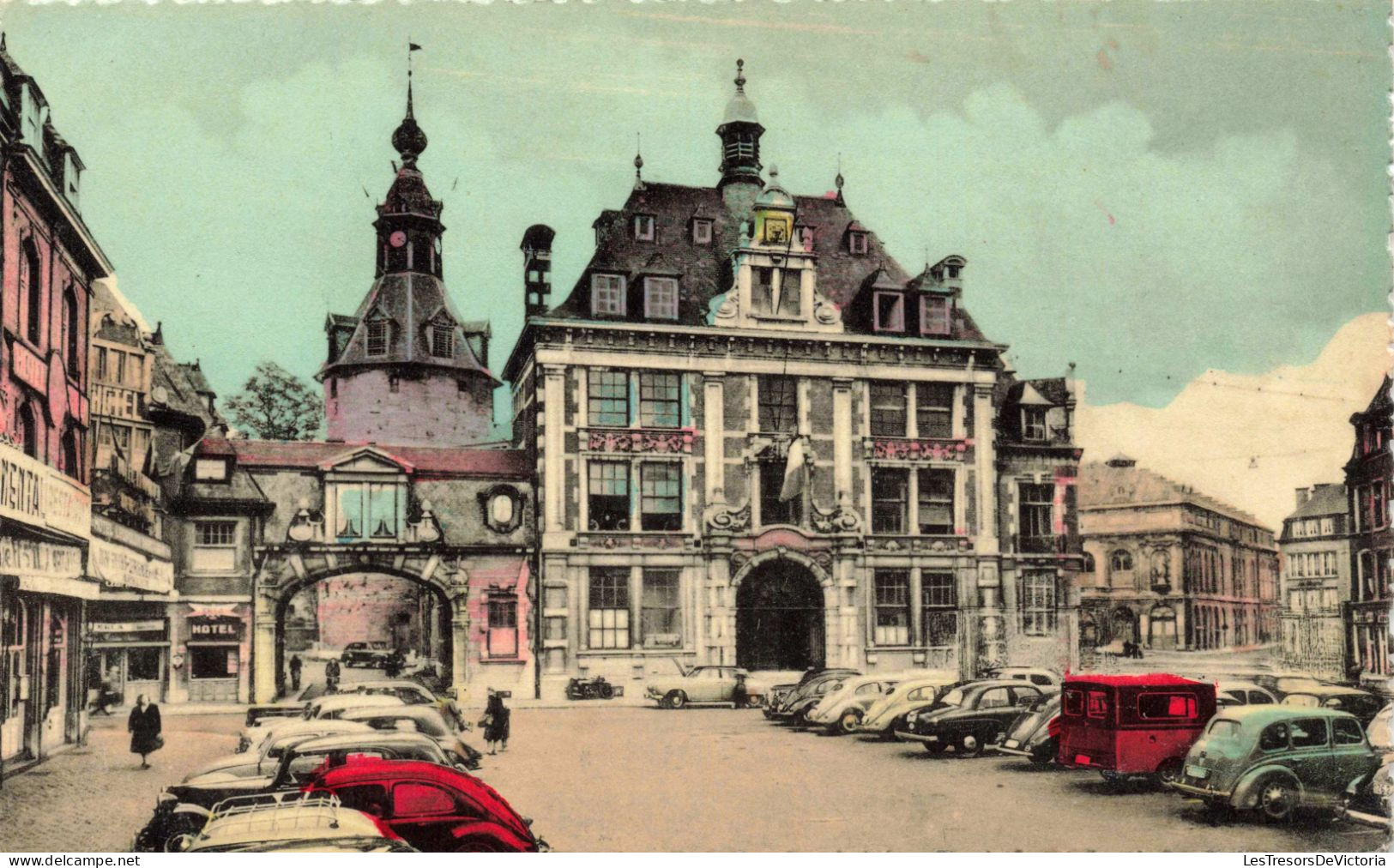 BELGIQUE - Namur - La Place D'armes Et La Bourse De Commerce - Colorisé - Carte Postale Ancienne - Namur