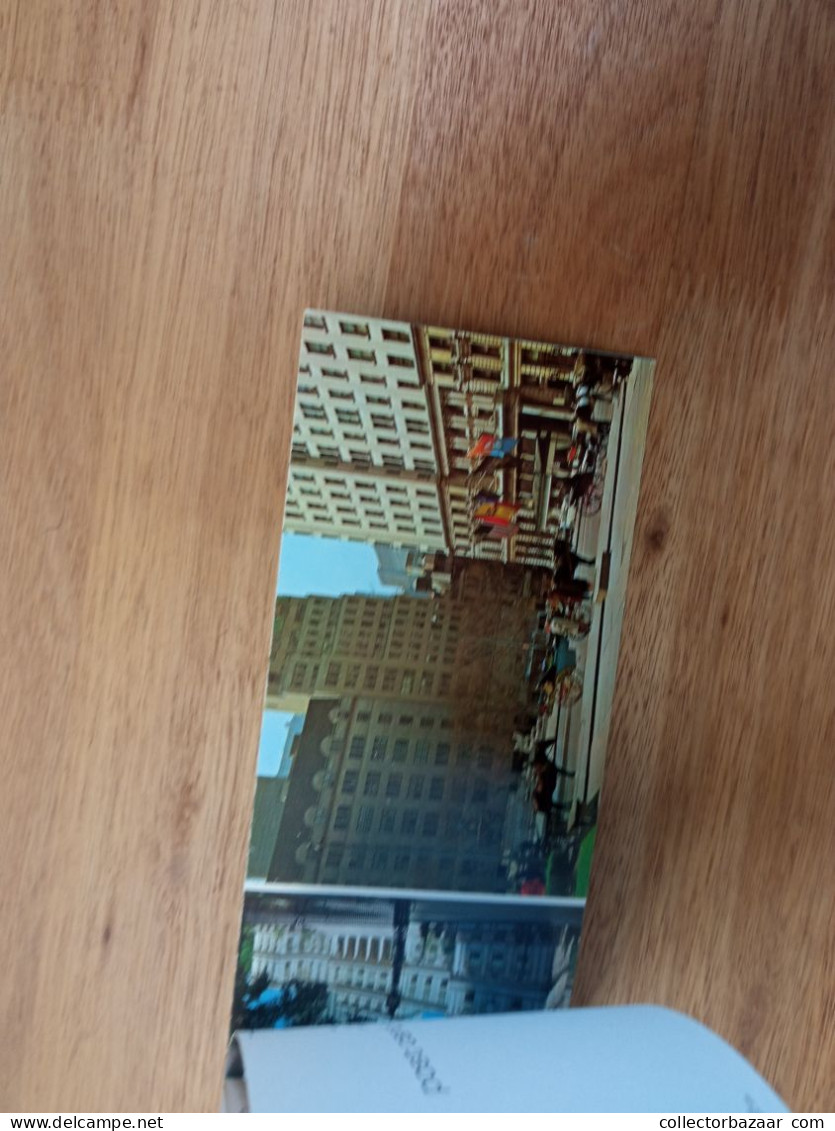 NY City New York A souvenir Bonus Album 11 postcards + 11 miniature skyscraper twin towers