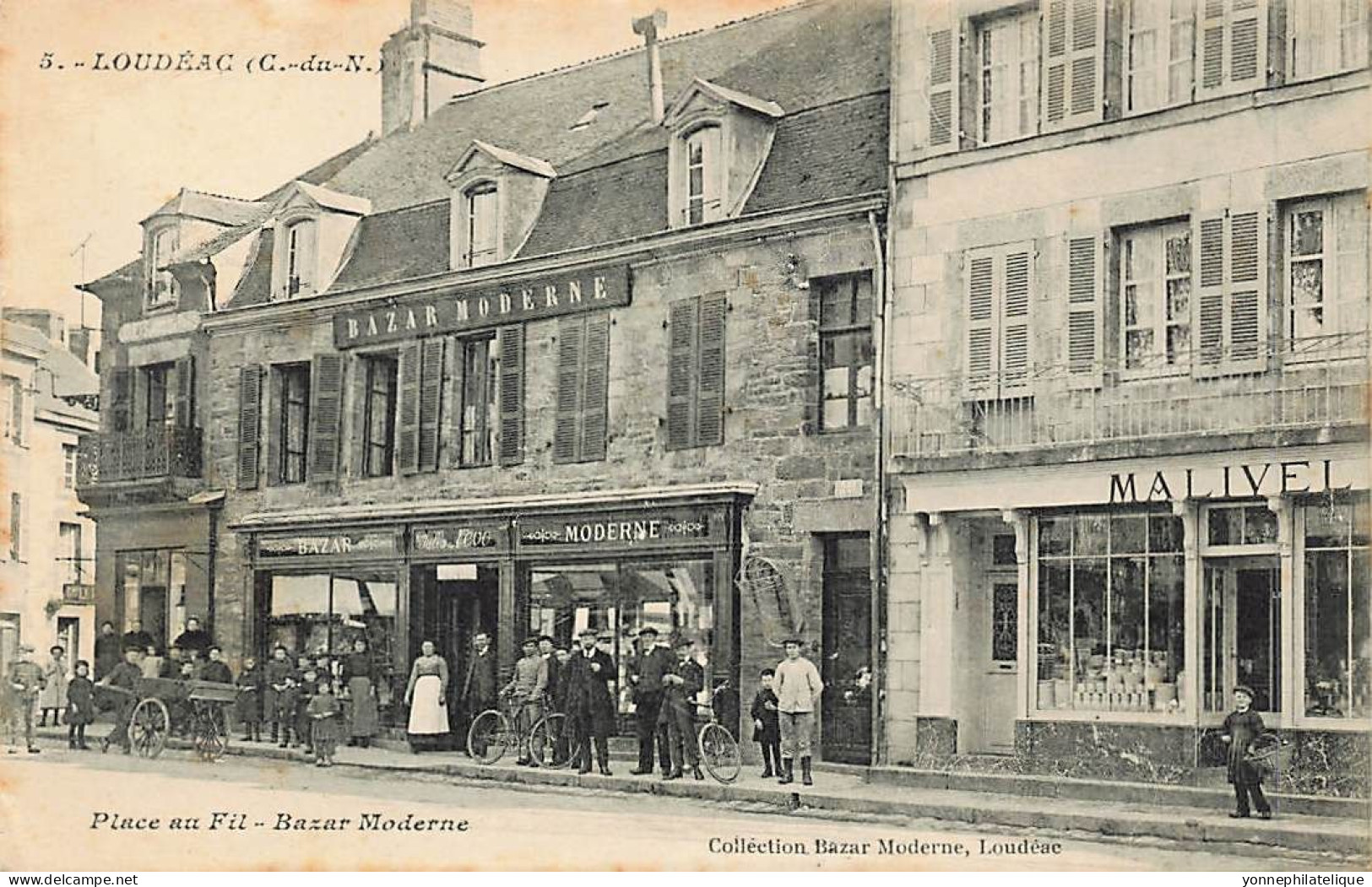 22 - COTES D'ARMOR - LOUDÉAC - Place Au Fil - Bazar Moderne - Carte éditeur Collection Bazar Moderne, Jules NEVO - 10263 - Loudéac