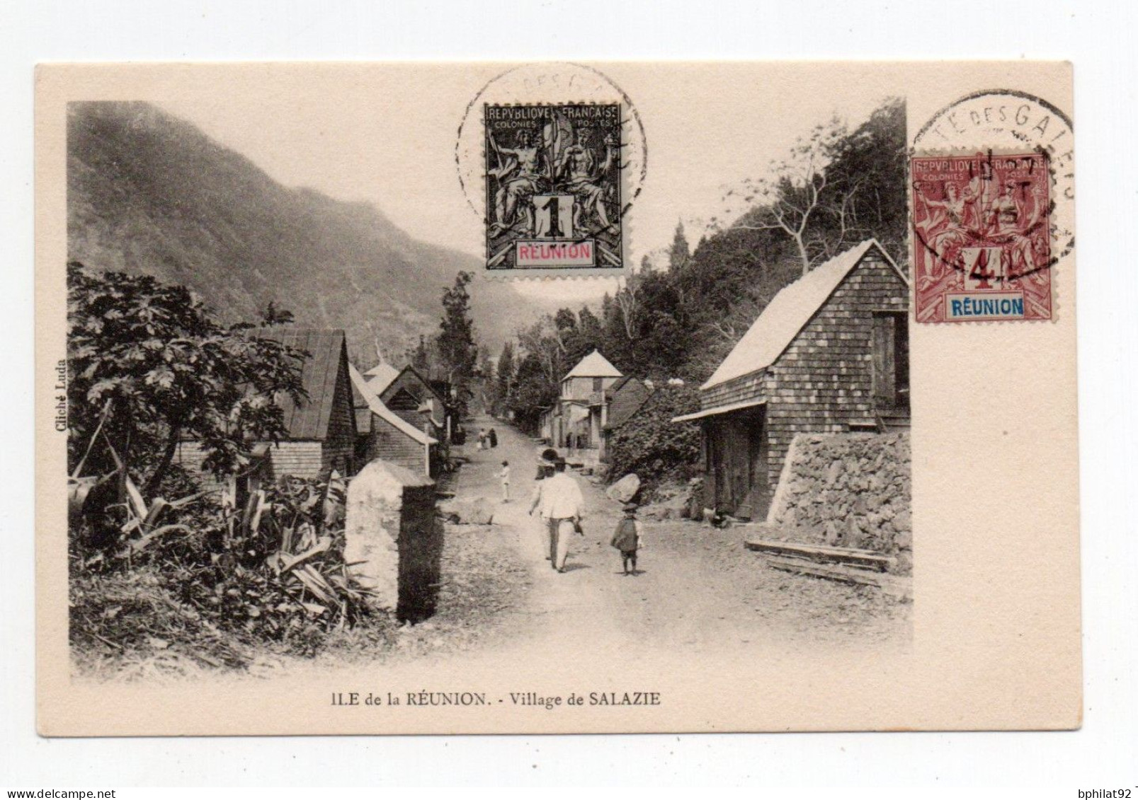 !!! REUNION, CPA DU VILLAGE DE SALAZIE, CACHET DE POINTE DES GALETS DE 1905 - Brieven En Documenten