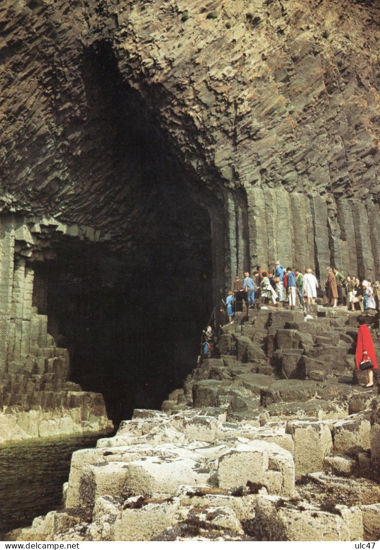 - Fingal's Cave, Staffa, Argyllshire - Photograph By James Weir. - Scan Verso - - Argyllshire