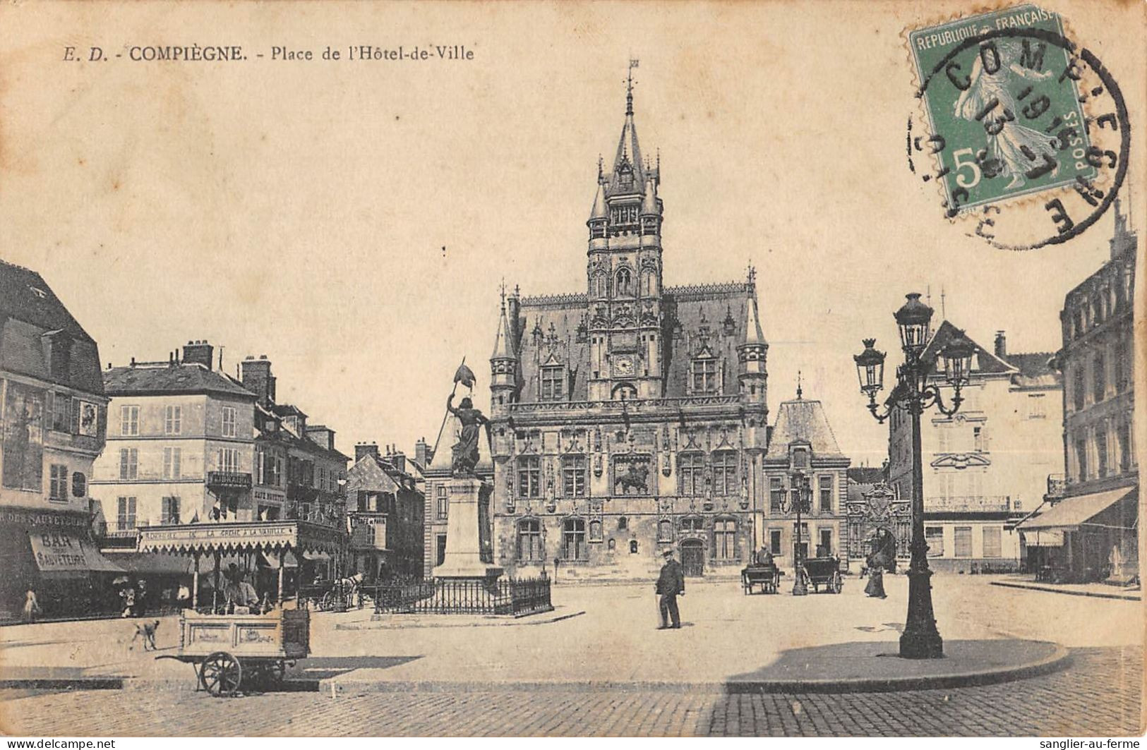 CPA 60 COMPIEGNE / PLACE DE L'HOTEL DE VILLE - Altri & Non Classificati