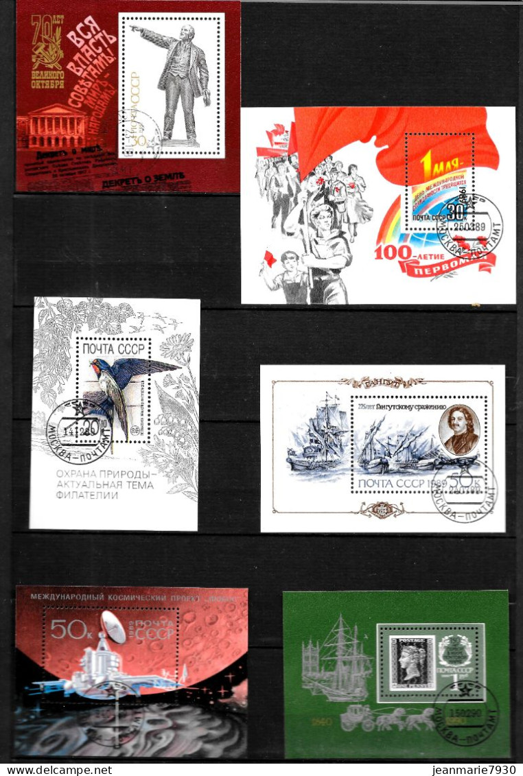 Z293 - RUSSIE - URSS - LOT DE 26 BLOCS OBLITERES ; 1 LIVRET ; 84 TIMBRES Et 25 DOCUMENTS - Collections