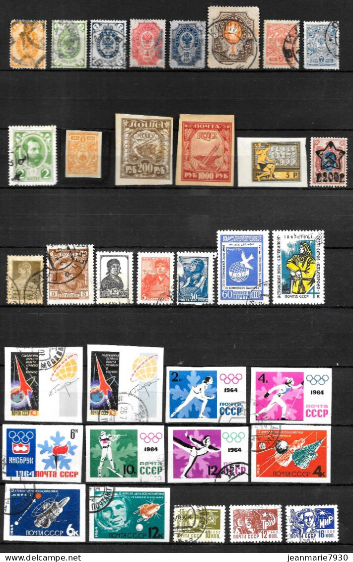 Z293 - RUSSIE - URSS - LOT DE 26 BLOCS OBLITERES ; 1 LIVRET ; 84 TIMBRES et 25 DOCUMENTS