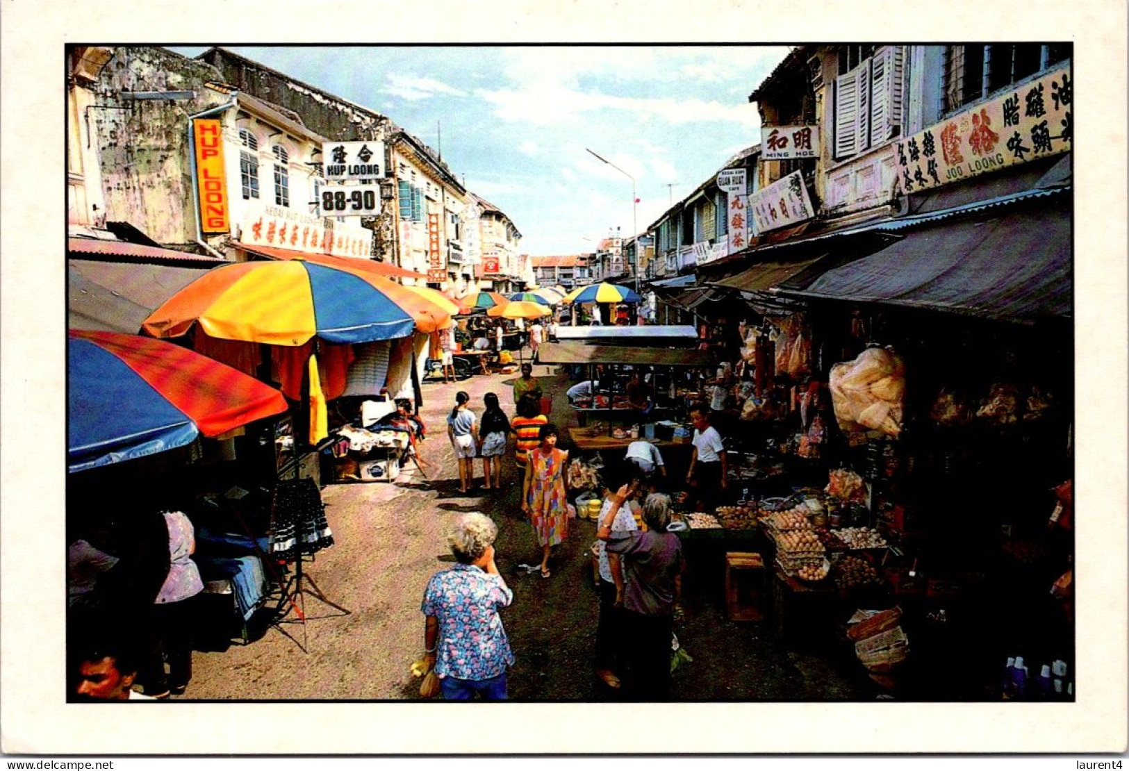 10-10-2023 (3 U 46) Malaysia - Penang Market - Magasins