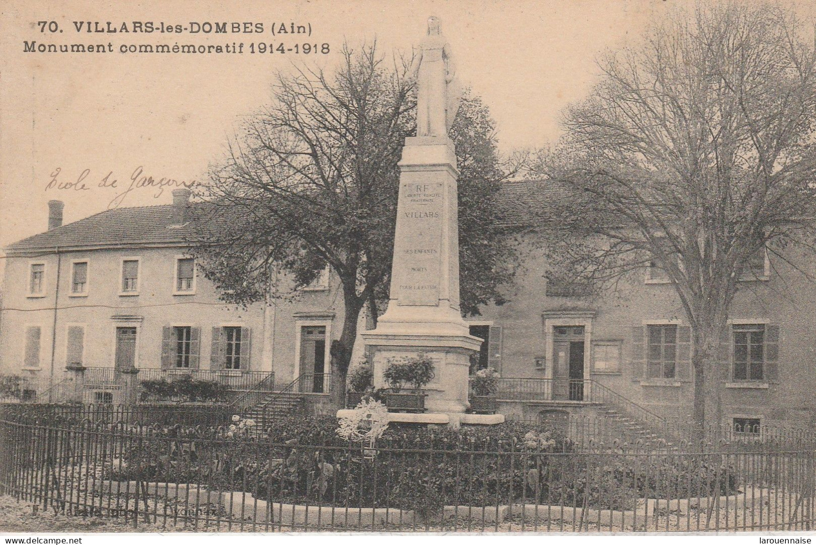 01 - VILLARS LES DOMES - Monument Commémoratif 1914 - 1918 - Villars-les-Dombes