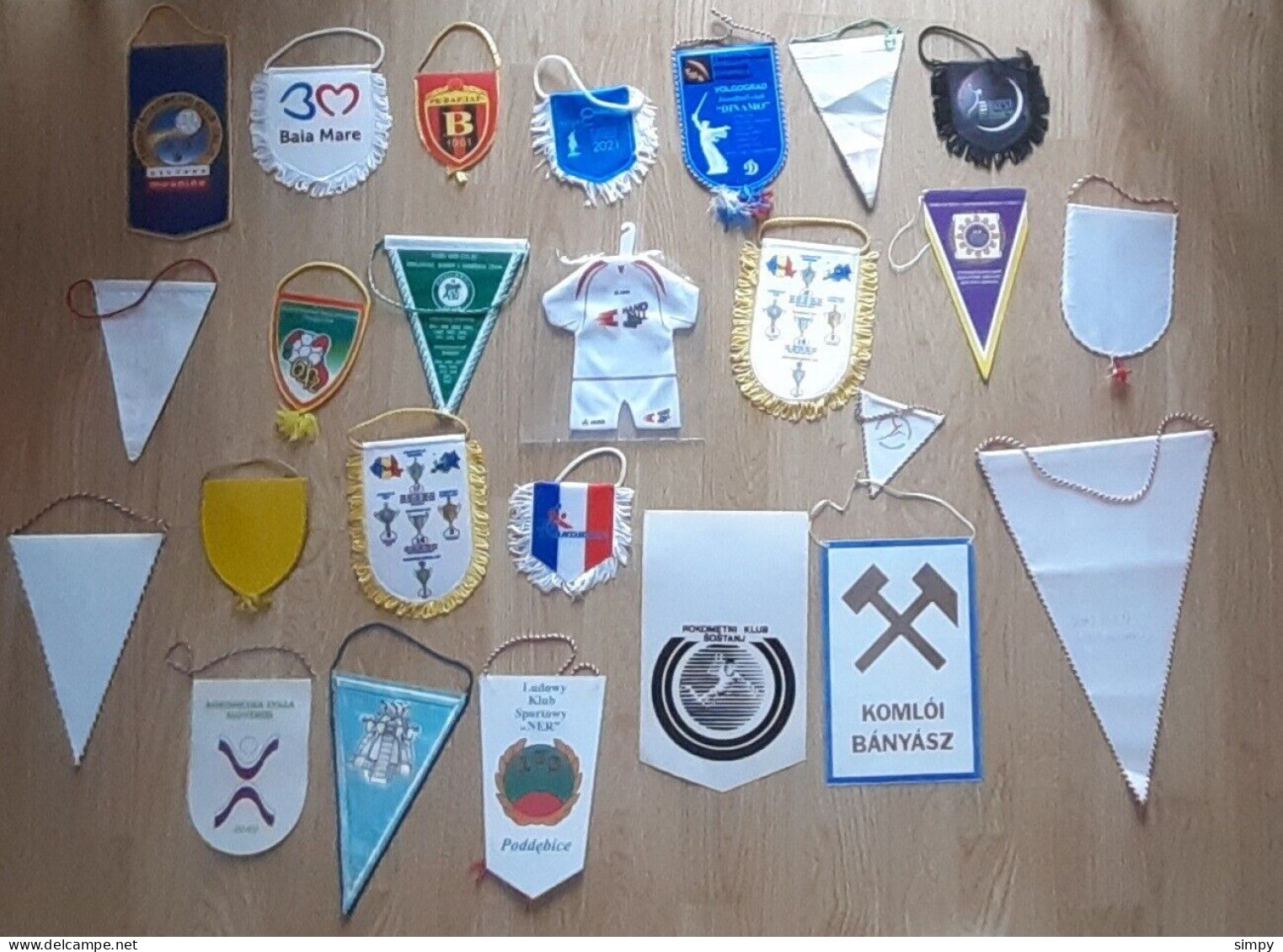 HANDBALL Pennant 25x Different Handball National Team & Club - Handball