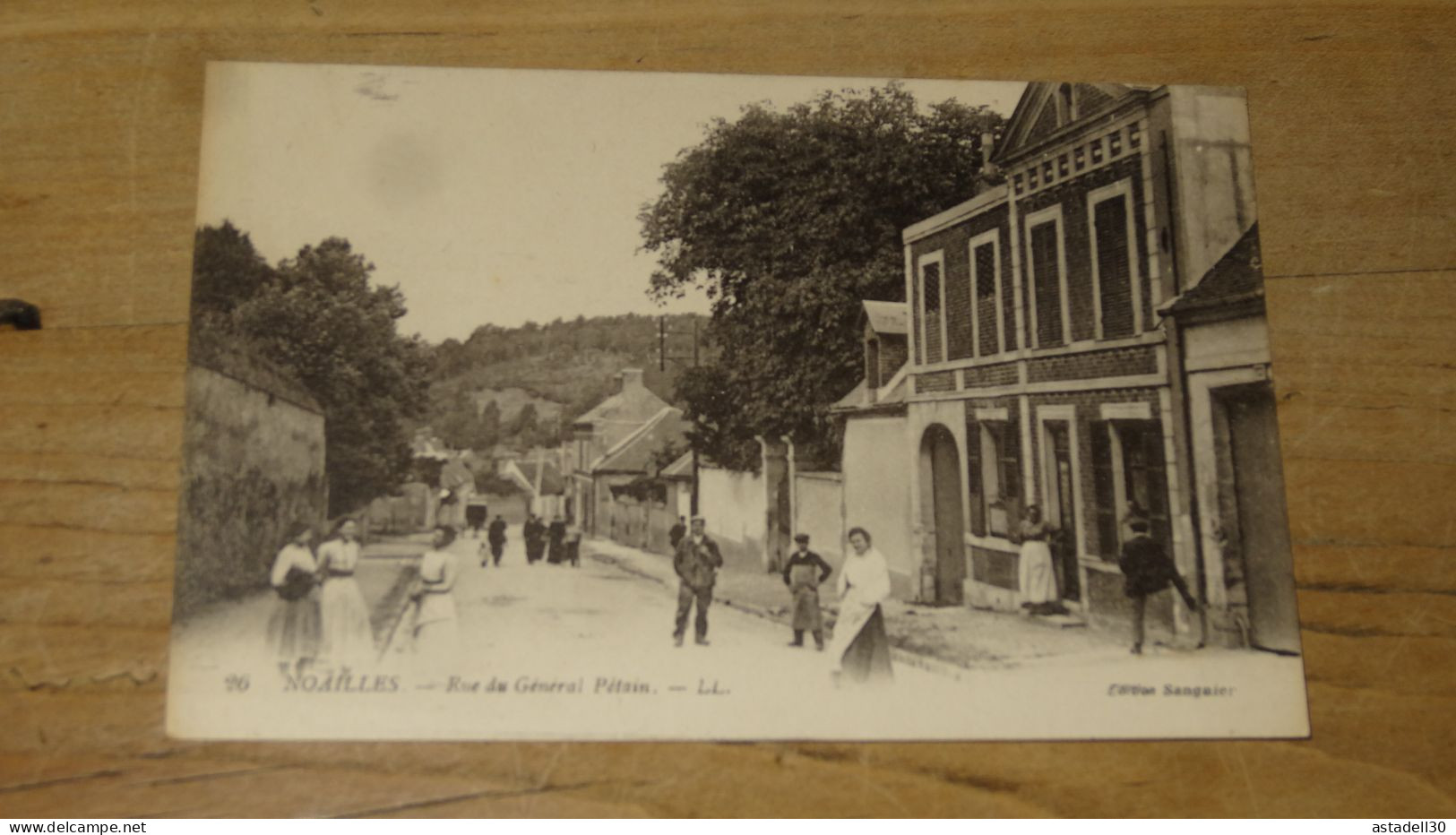 NOAILLES : Rue Du Général Pétain ................ AX-16215 - Noailles