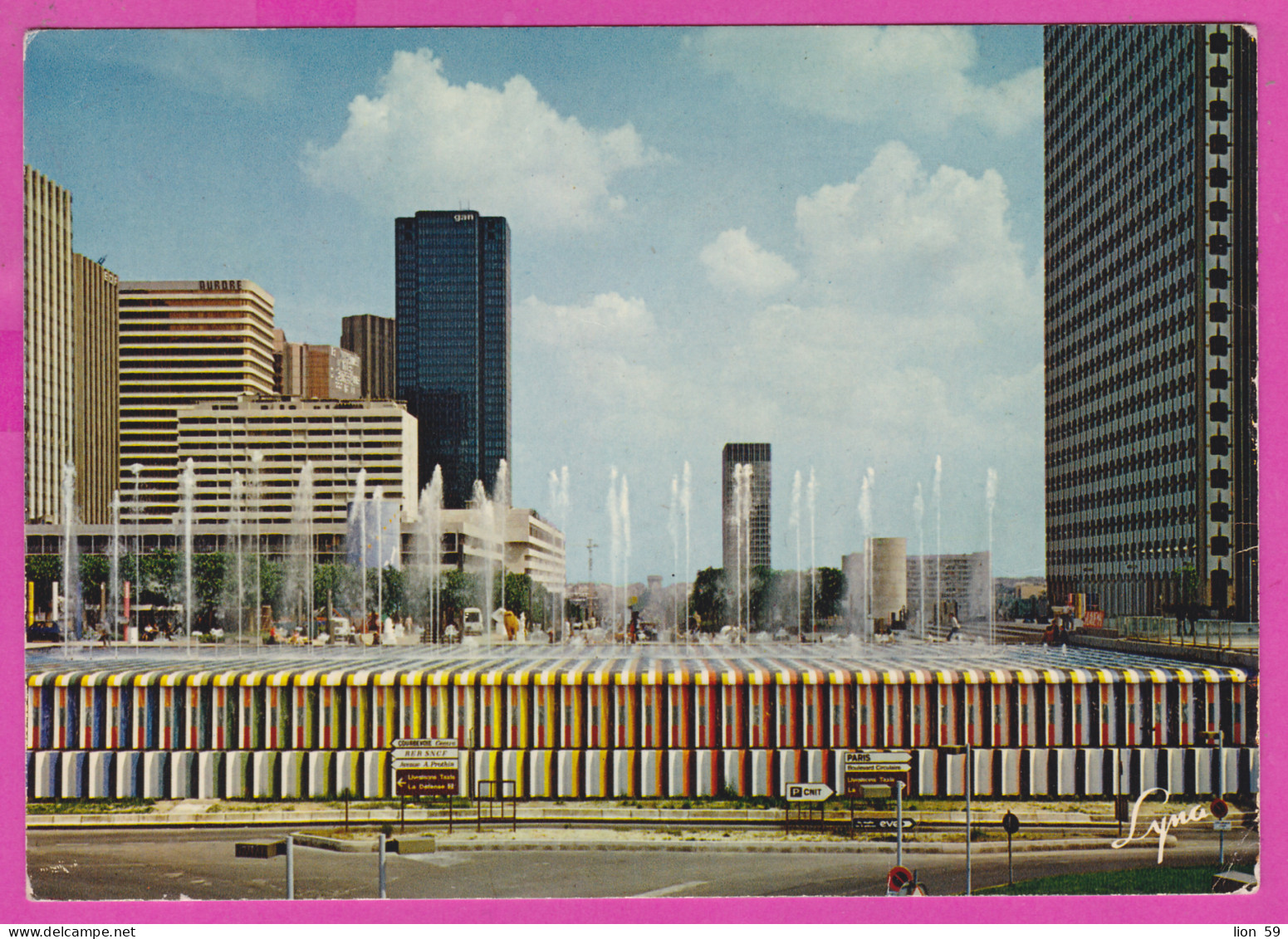 298242 / France [92] La Défense - La Fontaine Musicale AGAM Photo Rolf Walter PC # 1682 LYNA  Frankreich Francia - La Defense