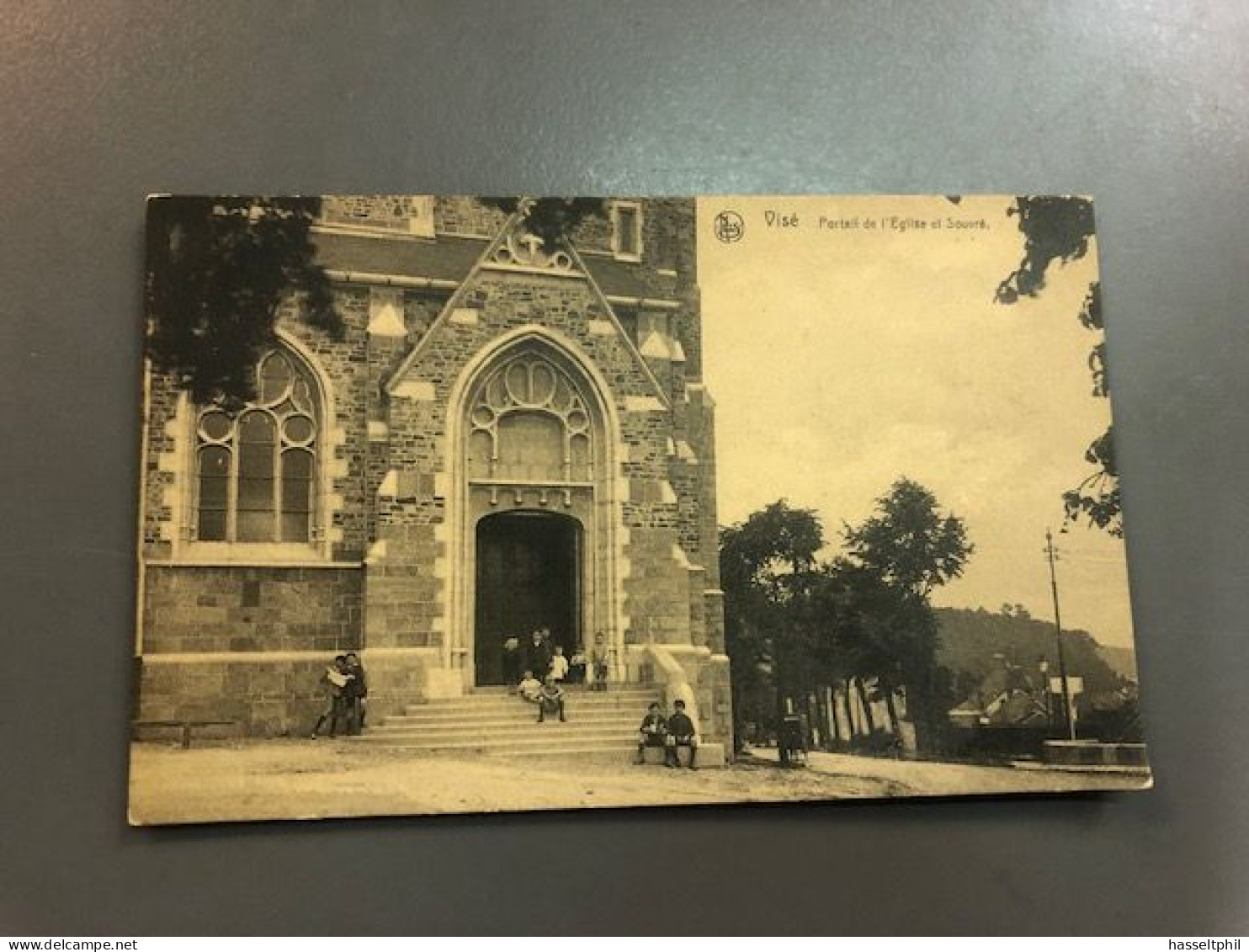 Visé  - Portail De L' Eglise Et Souvré - Wezet