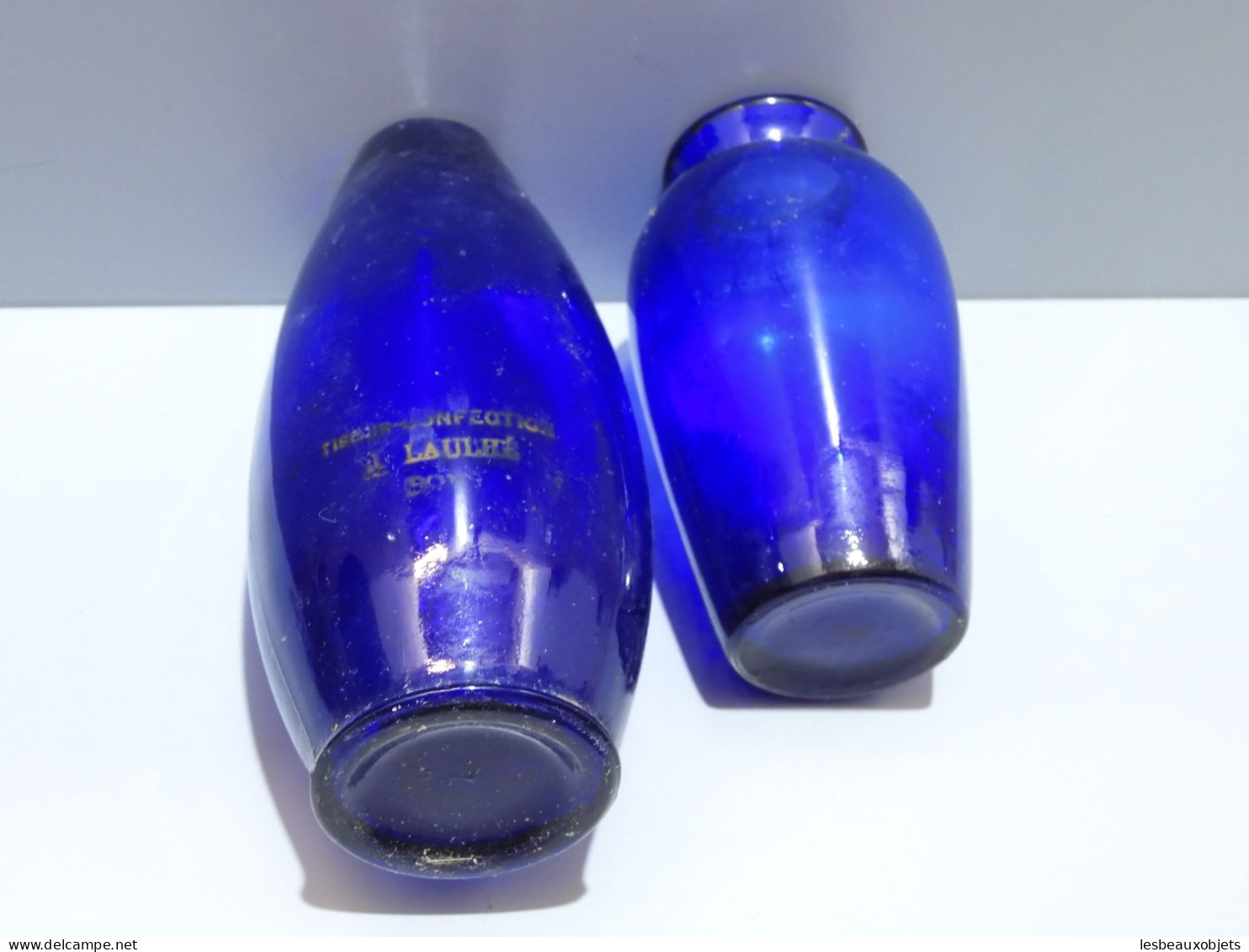 -LOT de 6 PETITS VASES VERRE de couleur bleue collection  jus de grenier    E