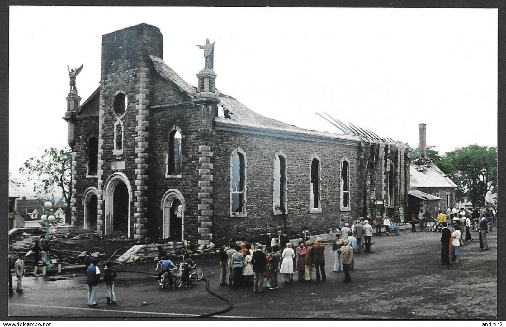 Ste Foy  Québec - Ruines Fumantes De L'Église Notre Dame De Foy 12 Juin 1977 - Photo Jean Trudel  Éditeur Jocelyn Paquet - Québec - Sainte-Foy-Sillery