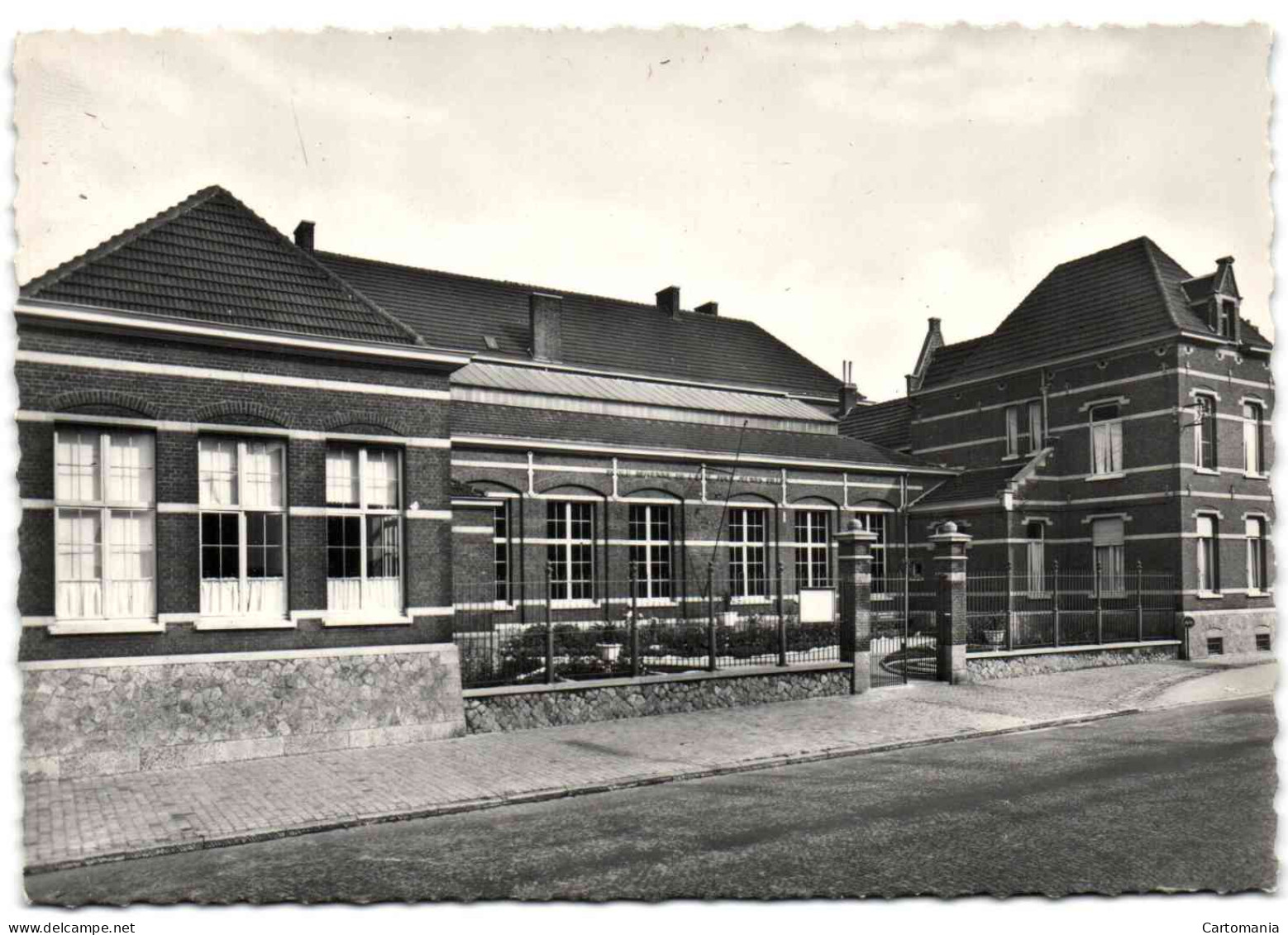 Braine-le-Comte - Ecole Moyenne De L'Etat Pour Filles - Braine-le-Comte