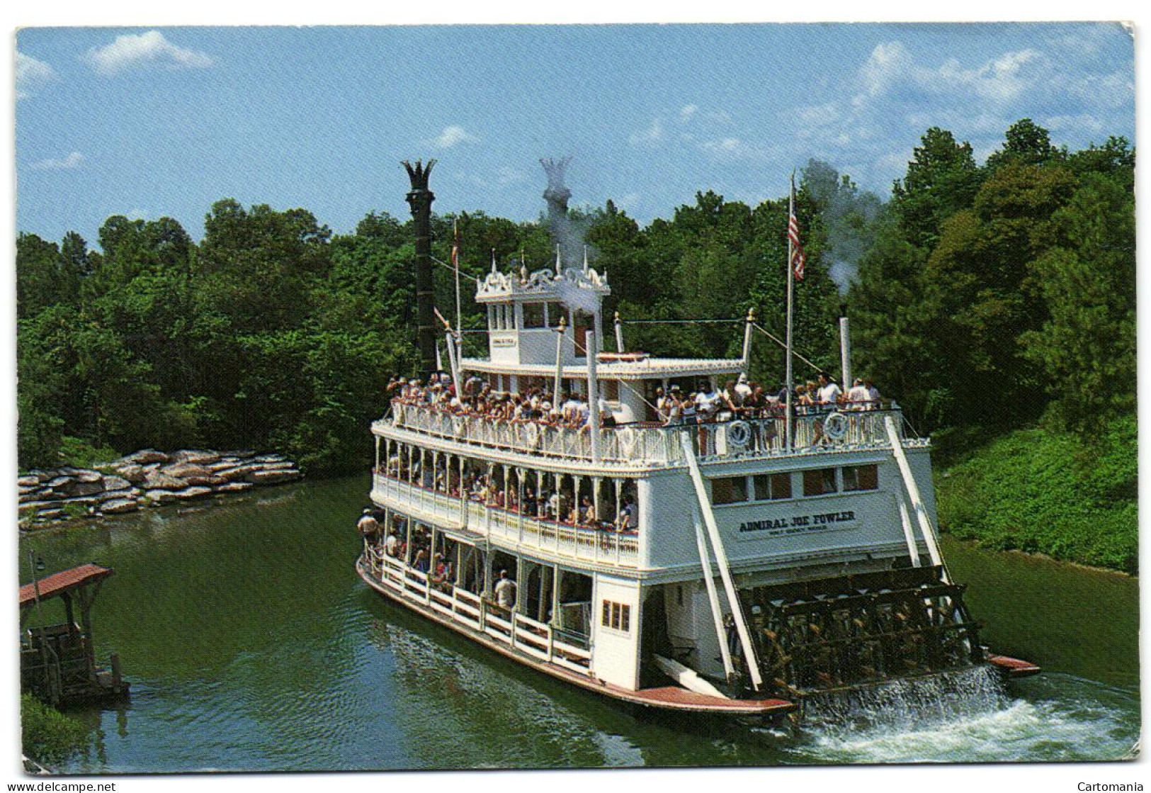 The Rivers Of America - The Majestic Admiral Joe Fowler An Authentic Mississippi Sternwheelers - Disneyworld