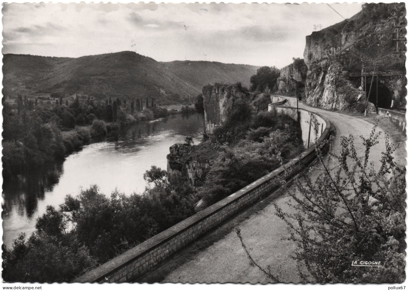 CPSM "VALLÉE DE LA DORDOGNE"  (LOT)  LE PAS DU RAYSSE - Saint-Céré