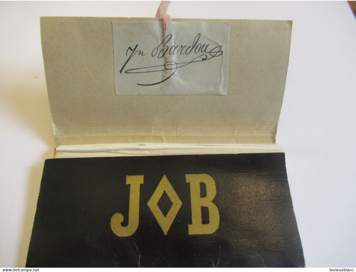 Carnet Ancien De Papier à Cigarette/JOB/ Noir/Gommé/J BARDOU/Marque De Fabrique Déposé/100 Feuilles/vers 1945-1975 CIG90 - Altri & Non Classificati