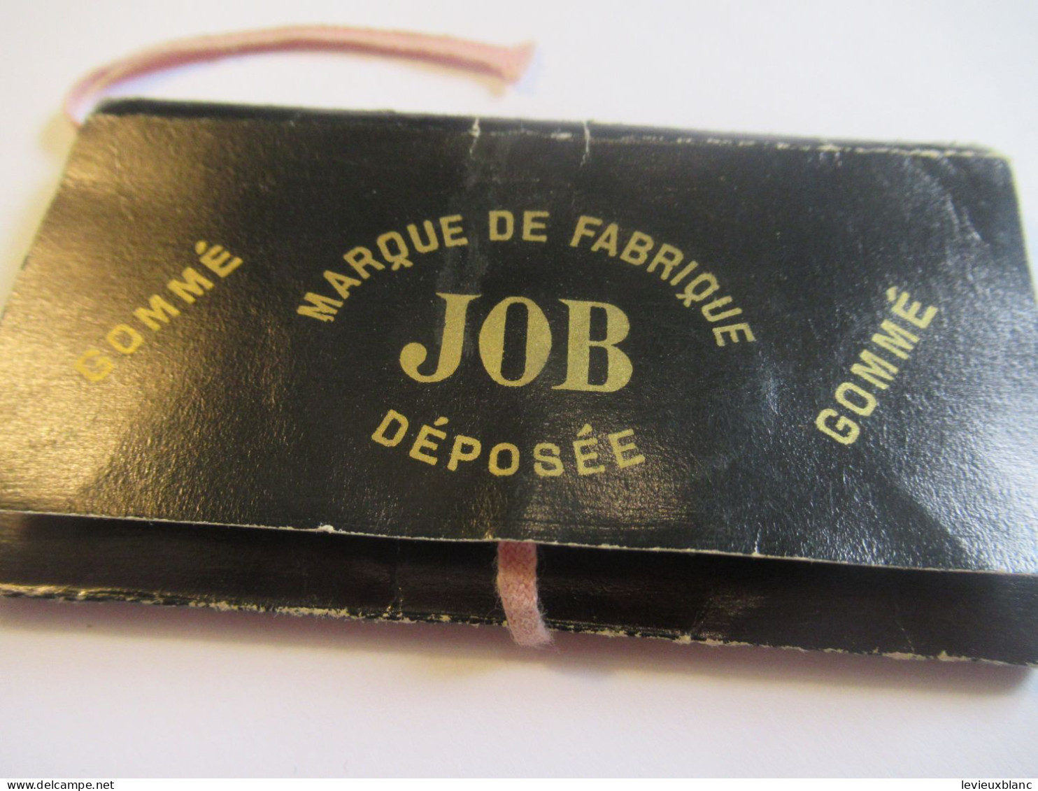 Carnet Ancien De Papier à Cigarette/JOB/ Noir/Gommé/J BARDOU/Marque De Fabrique Déposé/100 Feuilles/vers 1945-1975 CIG90 - Otros & Sin Clasificación