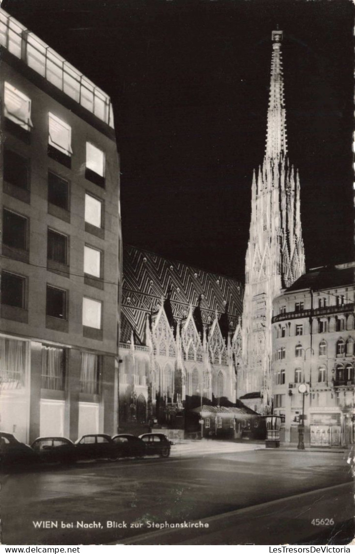 AUTRICHE - Wien Beinacht - Blick Zur Stephanskirche  - Carte Postale - Kirchen