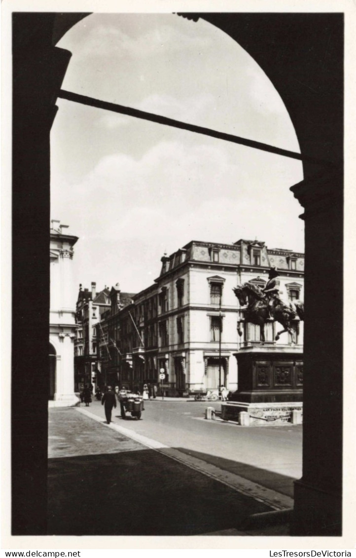 PAYS BAS - Den Haag - Noordeinde Met Standbeeld - Prins Willem Van Oranje  - Carte Postale Ancienne - Den Haag ('s-Gravenhage)