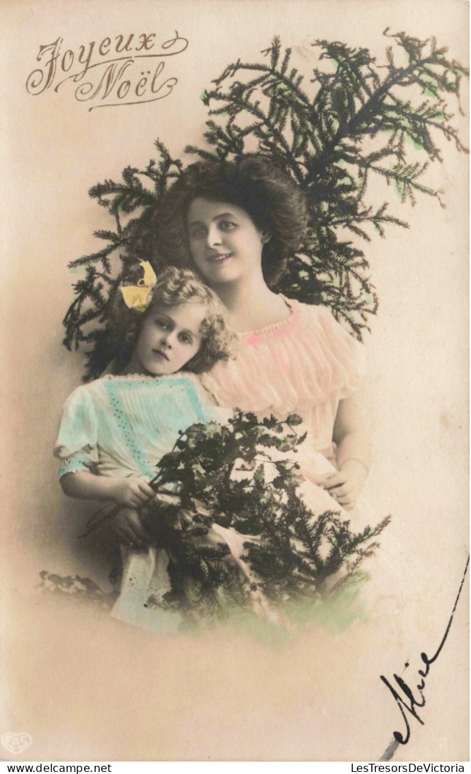 FÊTES ET VOEUX - Joyeux Noël -  Portrait D'une Mère Et Son Enfant - Colorisé - Carte Postale Ancienne - Altri & Non Classificati