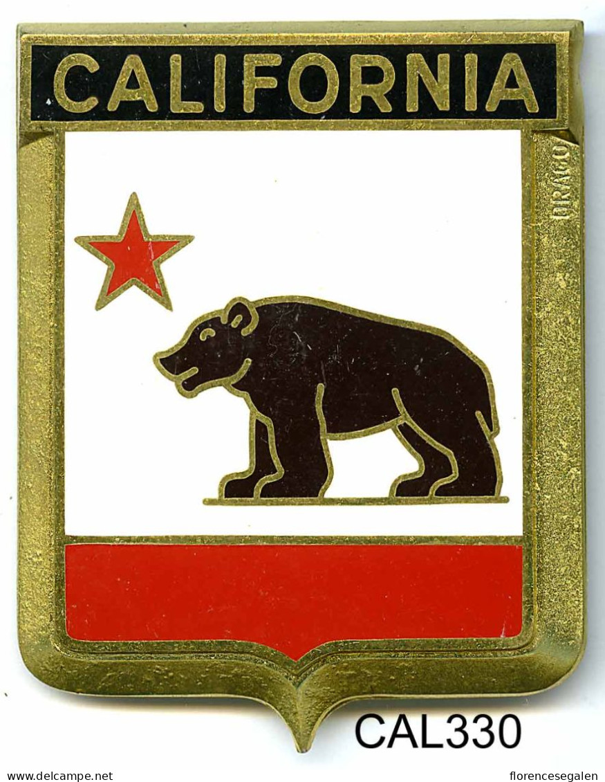 CAL330 - PLAQUE CALANDRE AUTO - CALIFORNIA - Enameled Signs (after1960)