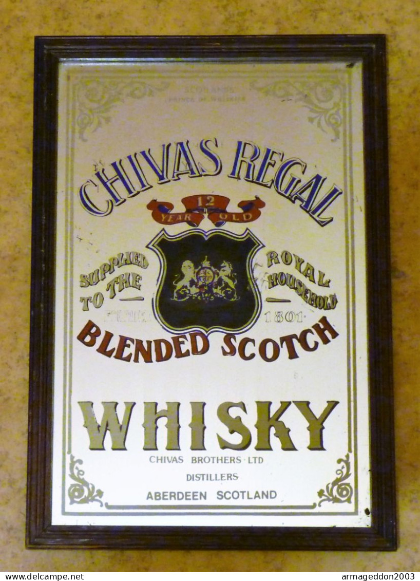 ANCIEN MIROIR SÉRIGRAPHIÉ  WHISKY CHIVAS REGAL TBE 32.5 X 22.5  Cm - Alcohols