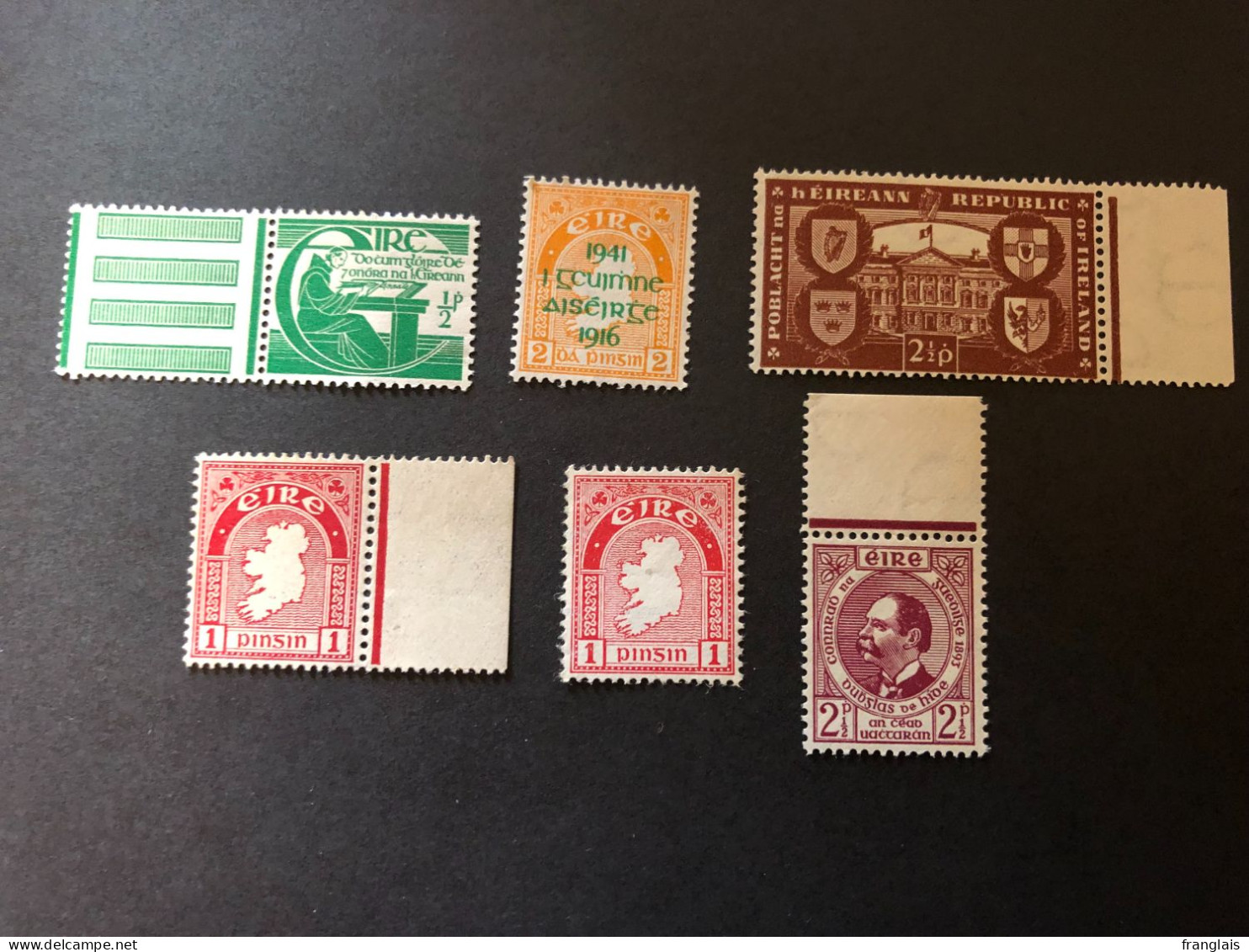IRELAND Small Group Of MNH** Stamps - Ungebraucht