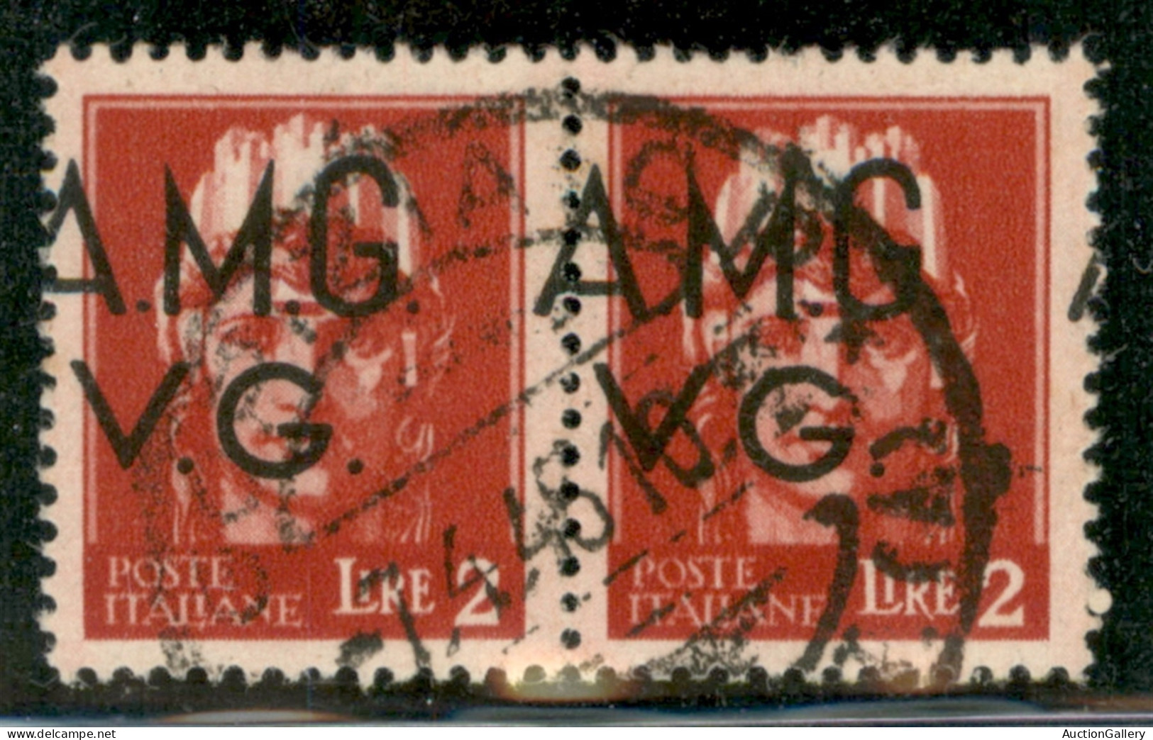 Trieste  - Trieste AMG VG - 1945 - 2 Lire Imperiale (9 Hk + P) - Coppia Orizzontale Con Soprastampe Spostate A Sinistra  - Other & Unclassified