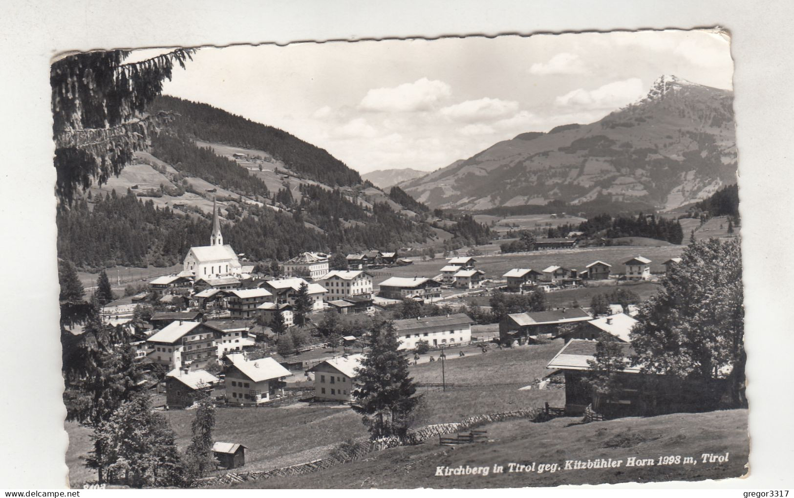 D5991) KIRCHBERG - Tirol - Gegen Kitzbühler Horn - Tirol . Häuser Kirche S/W 15.7.1959 - Kirchberg