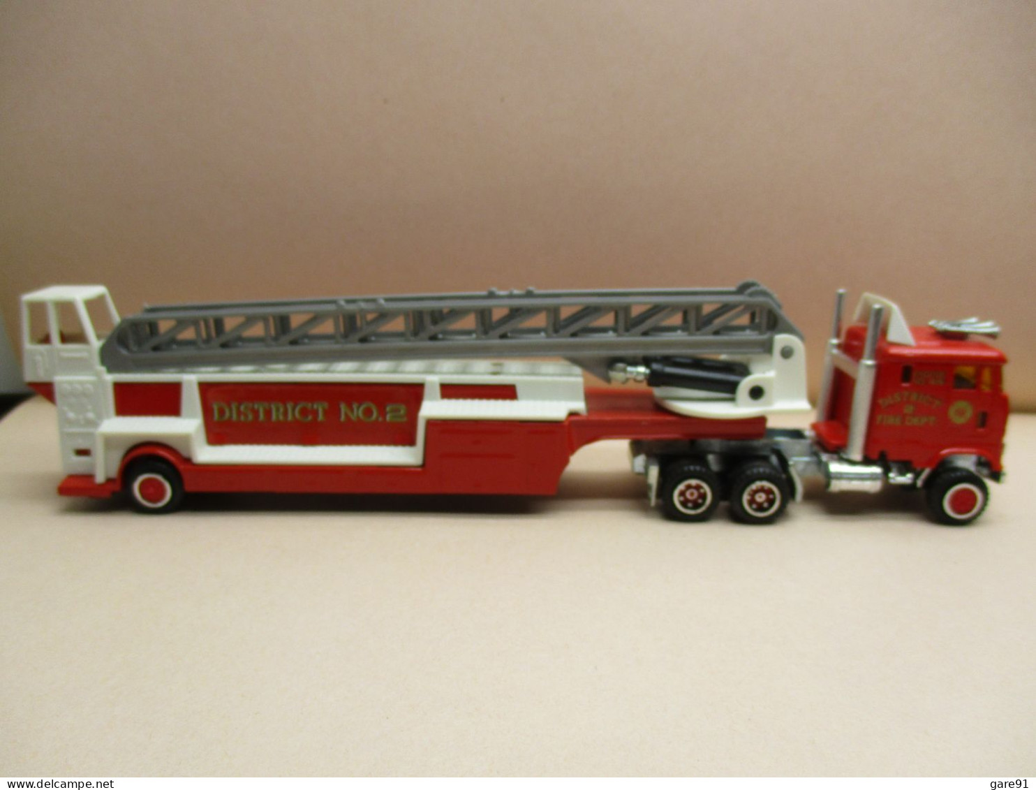 Majorette Camion Semi-remorque - Scala 1:87