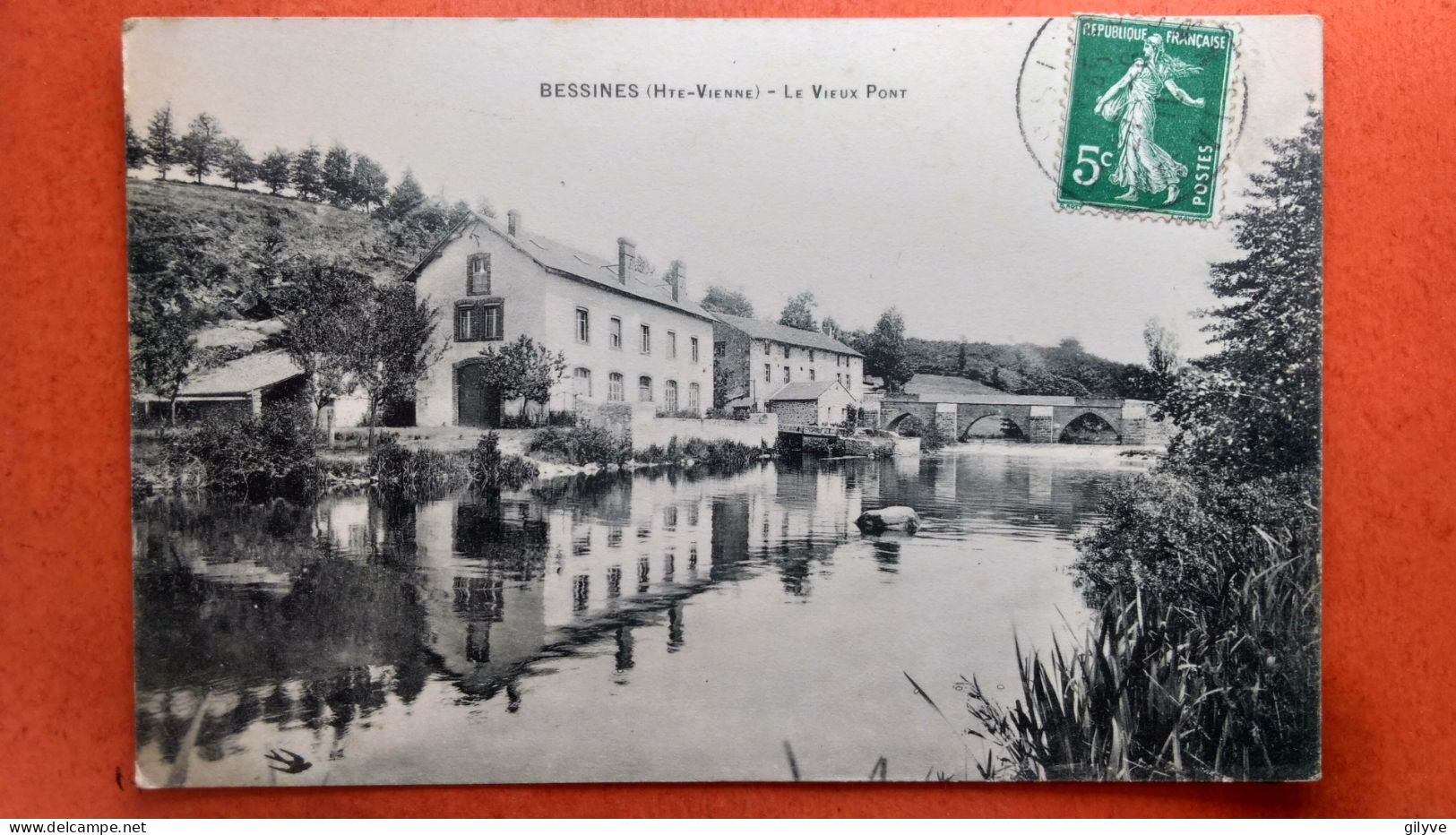 CPA (87)  Bessines.  Le Vieux Pont  (2A.n°184 ) - Bessines Sur Gartempe