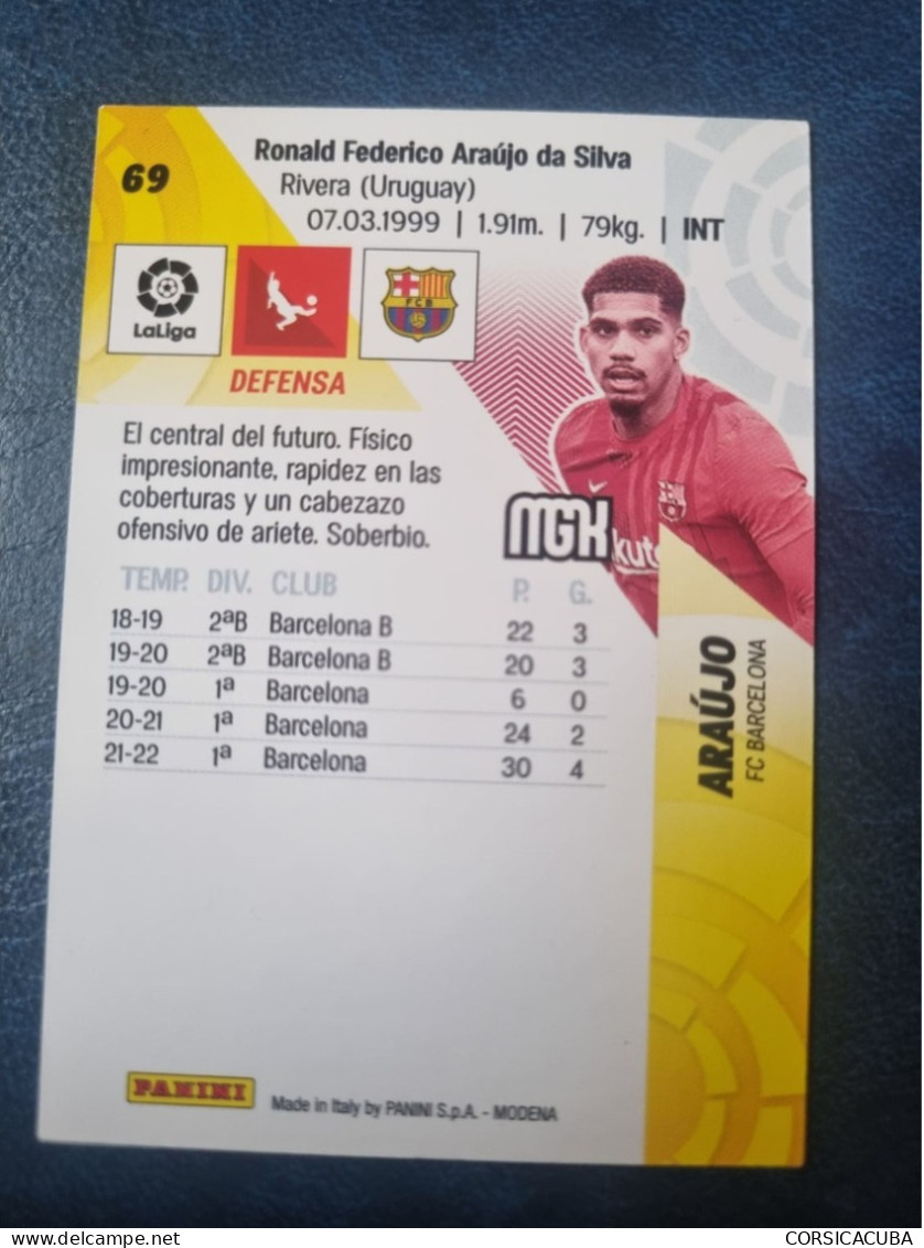 CARTE  FOOT  PANINI  MEGACRACK  2022/23  ARAUJO  //  PARFAI ETAT  //  1er  CHOIX  // - Trading Cards