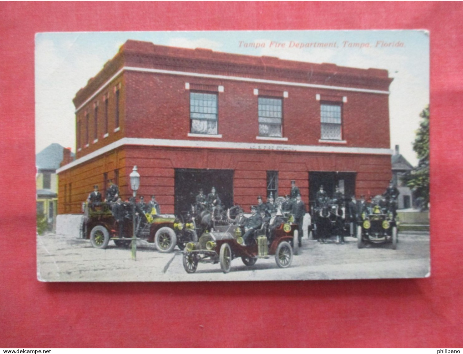 Tampa - Fire Department.     Paper Peel Back Side.   Florida > Tampa  Ref 6217 - Tampa