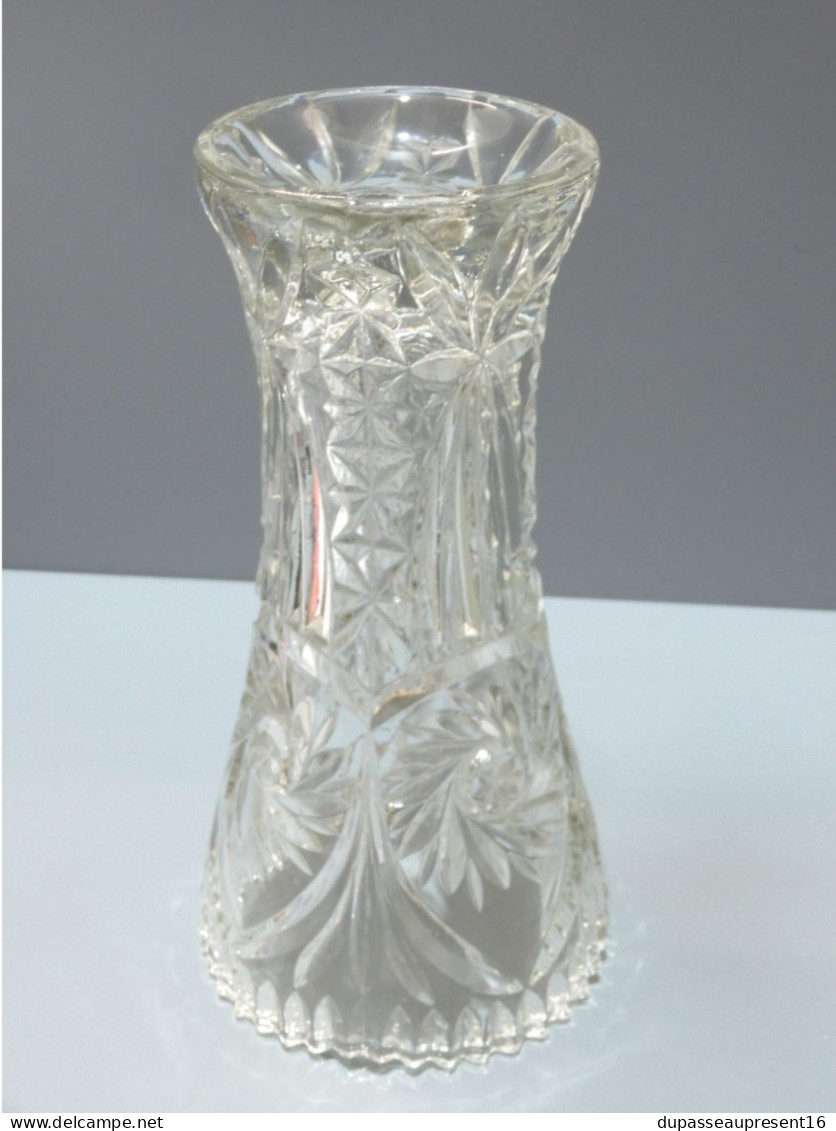 - ANCIEN VASE CRISTAL Moulé VINTAGE pour Bouquet Collection déco XXe   E