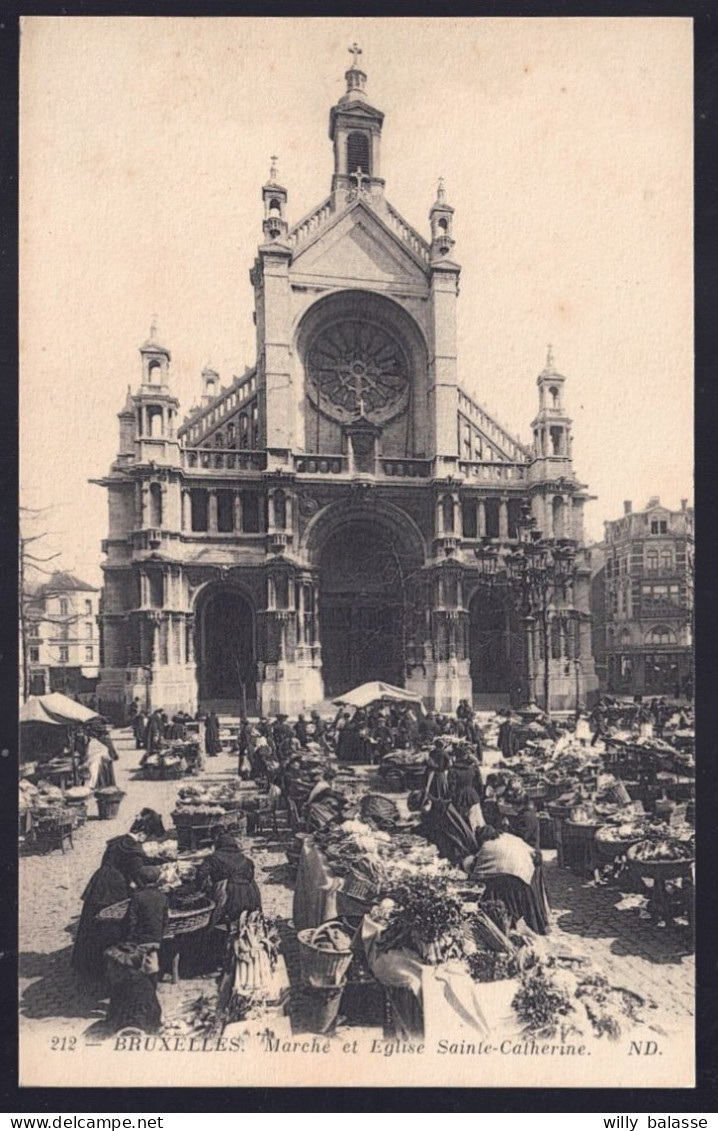 +++ CPA - BRUSSEL - BRUXELLES - Marché Et Eglise Ste Catherine    // - Marchés