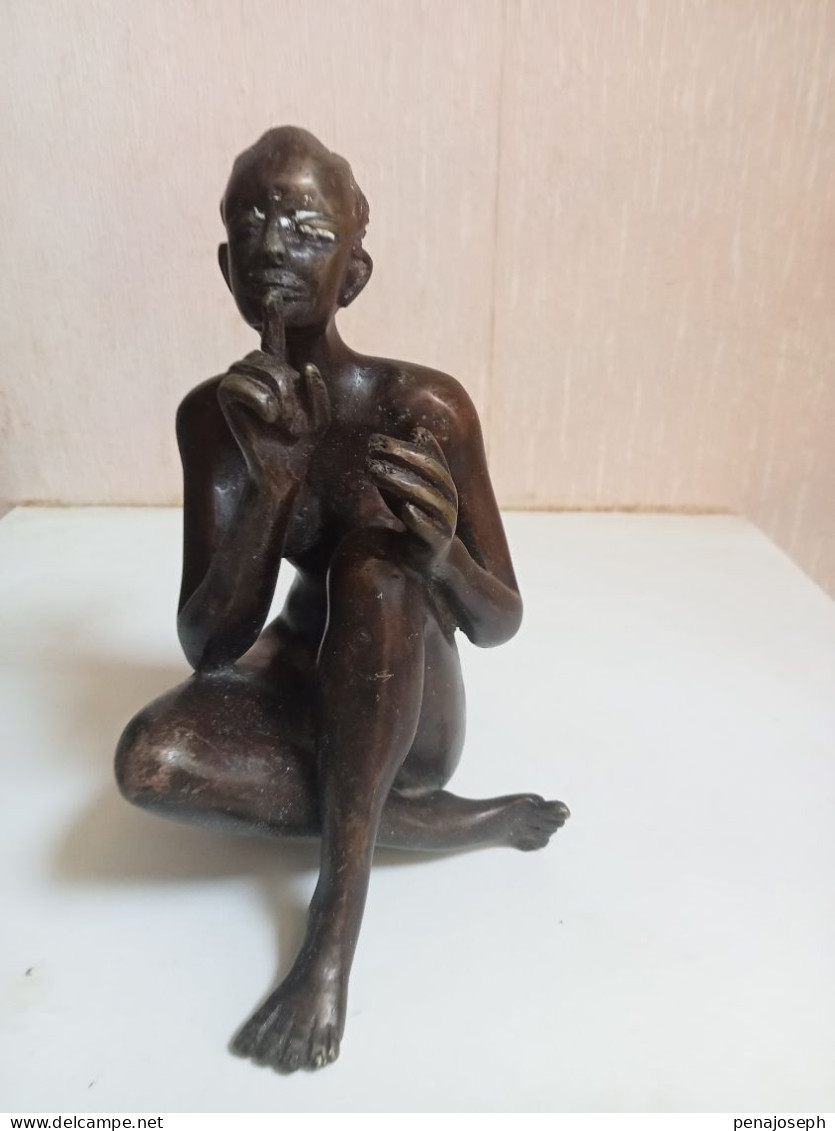 Statuette Africain Signée Art Africaine XIXème Hauteur 17 Cm - Brons