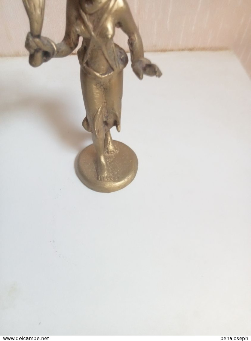 statuette Africaine du XIXème en bronze doré hauteur 17 cm